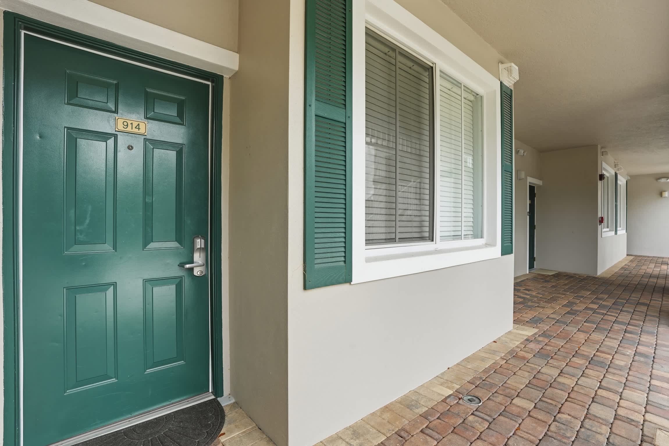 914 First Floor Golf and Lake View Sleeps 6 | Photo 10