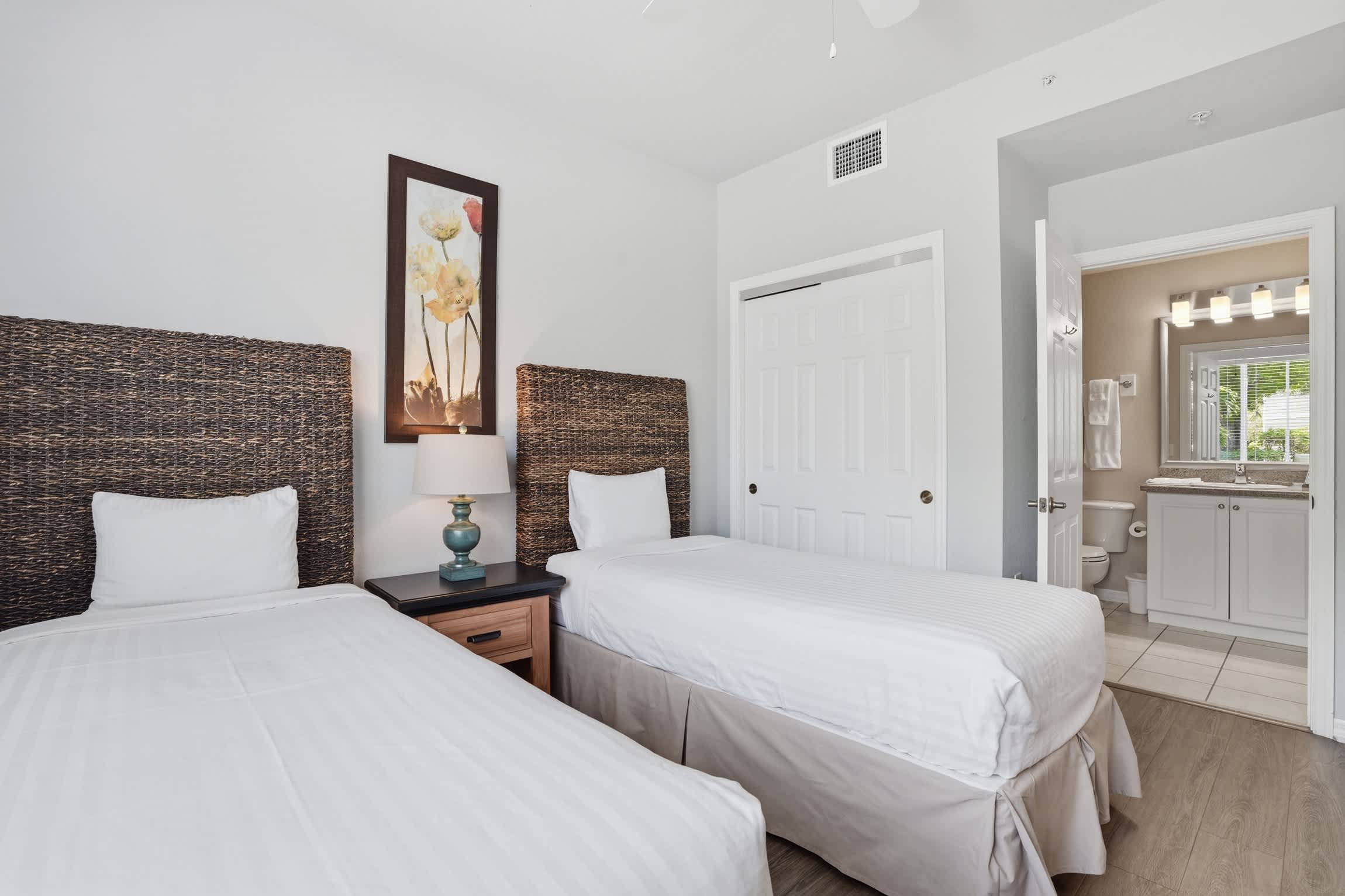 914 First Floor Golf and Lake View Sleeps 6 | Photo 27