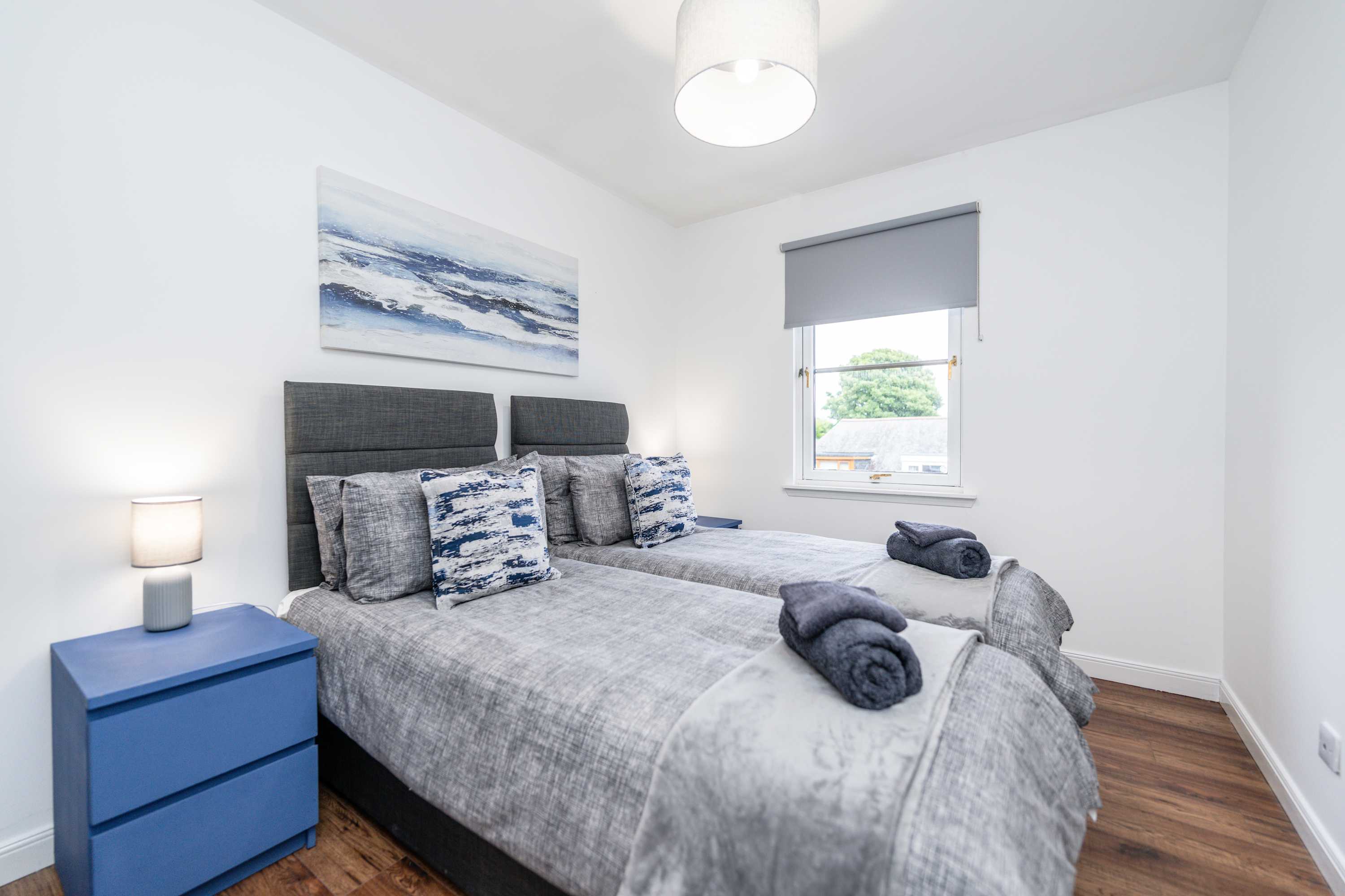 View Stylish 2BR -Free Parking -Near Shops and Cafes in Union Grove AB10 6AA Stylish 2BR -Free Parking -Near Shops and Cafes in Union Grove AB10 6AA - Property image 3 - VivreStays