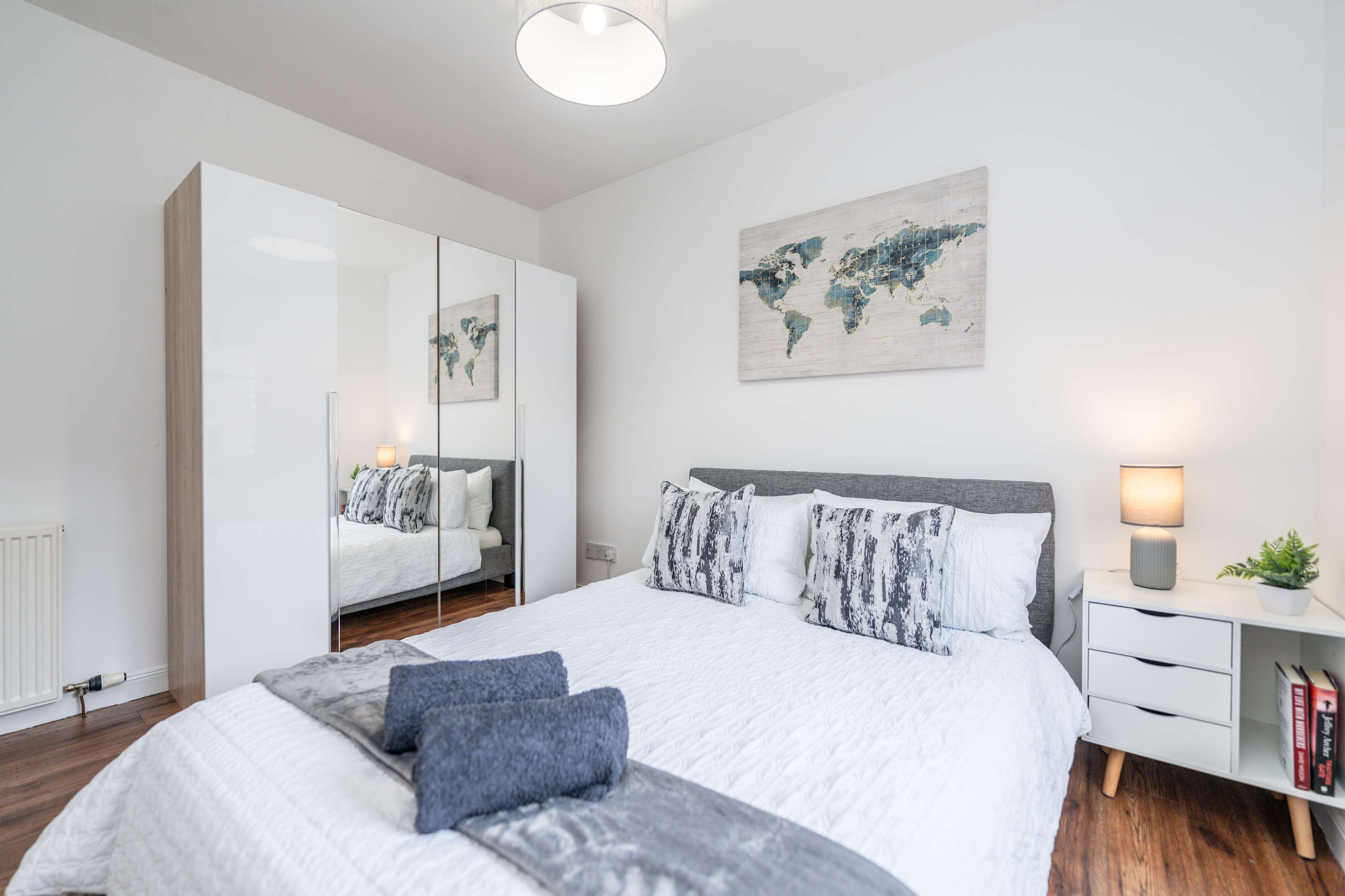 View Stylish 2BR -Free Parking -Near Shops and Cafes in Union Grove AB10 6AA Stylish 2BR -Free Parking -Near Shops and Cafes in Union Grove AB10 6AA - Property image 6 - VivreStays