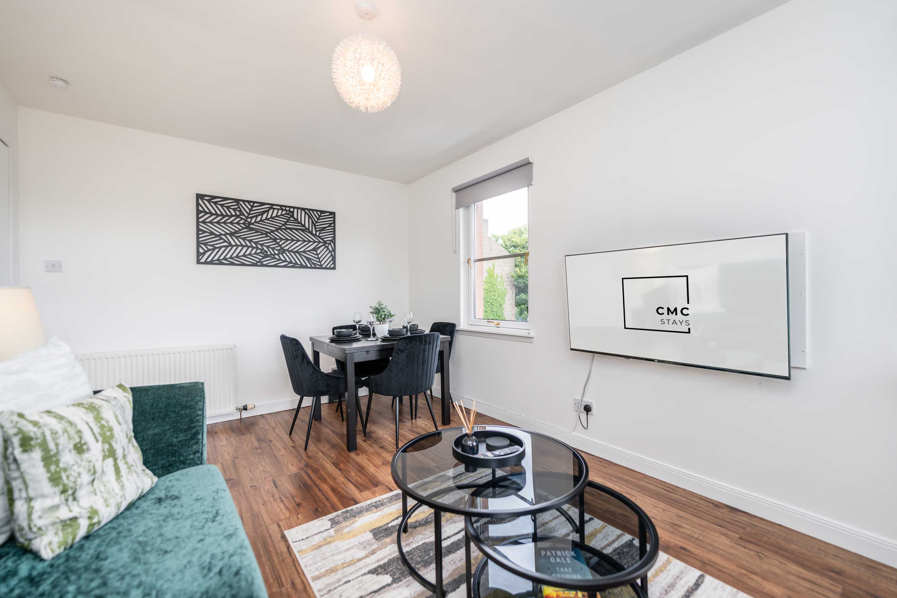 View Stylish 2BR -Free Parking -Near Shops and Cafes in Union Grove AB10 6AA Stylish 2BR -Free Parking -Near Shops and Cafes in Union Grove AB10 6AA - Property image 13 - VivreStays