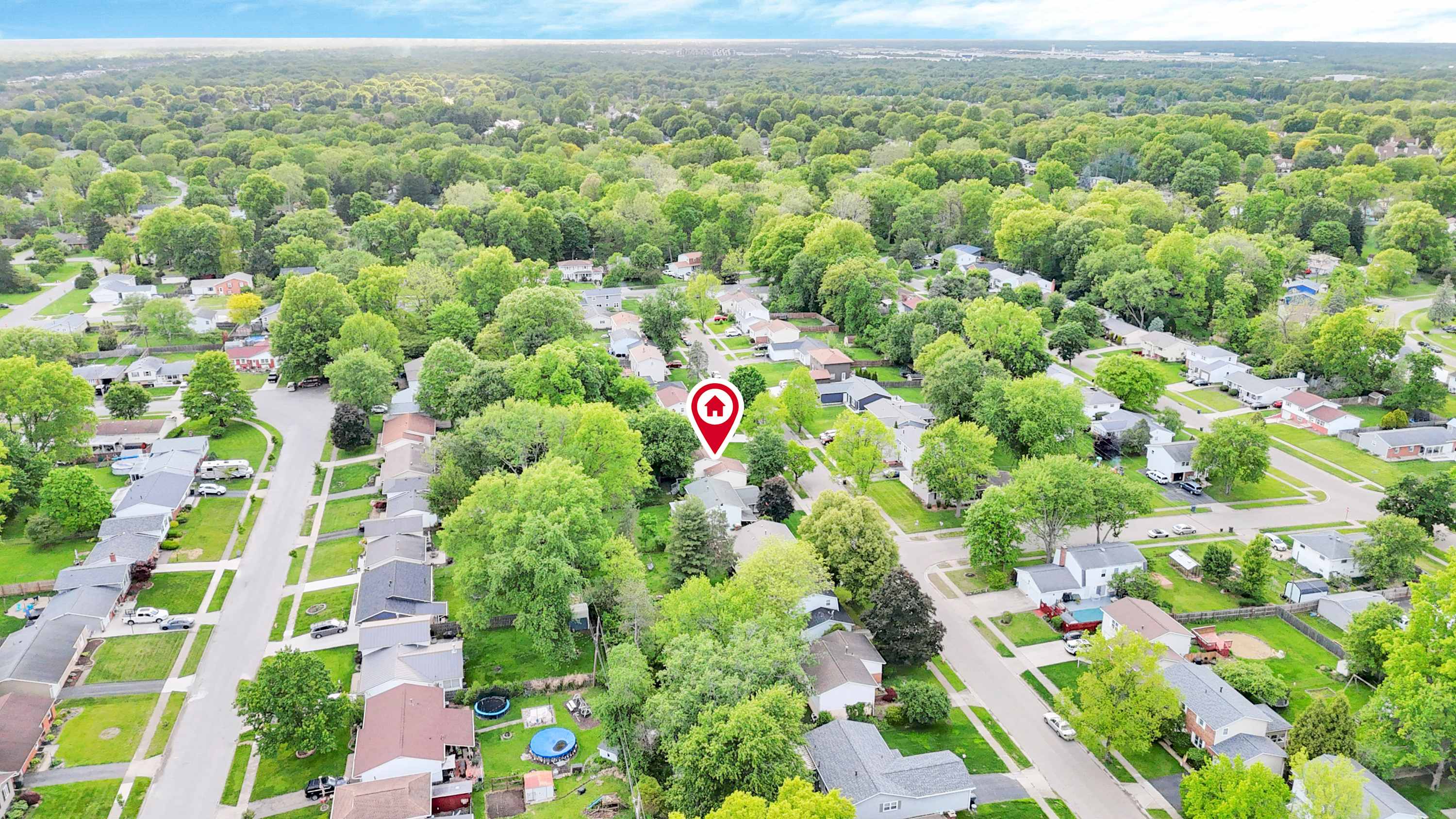 Remodeled 4BR Home Deck Fenced Yard Near Columbus
