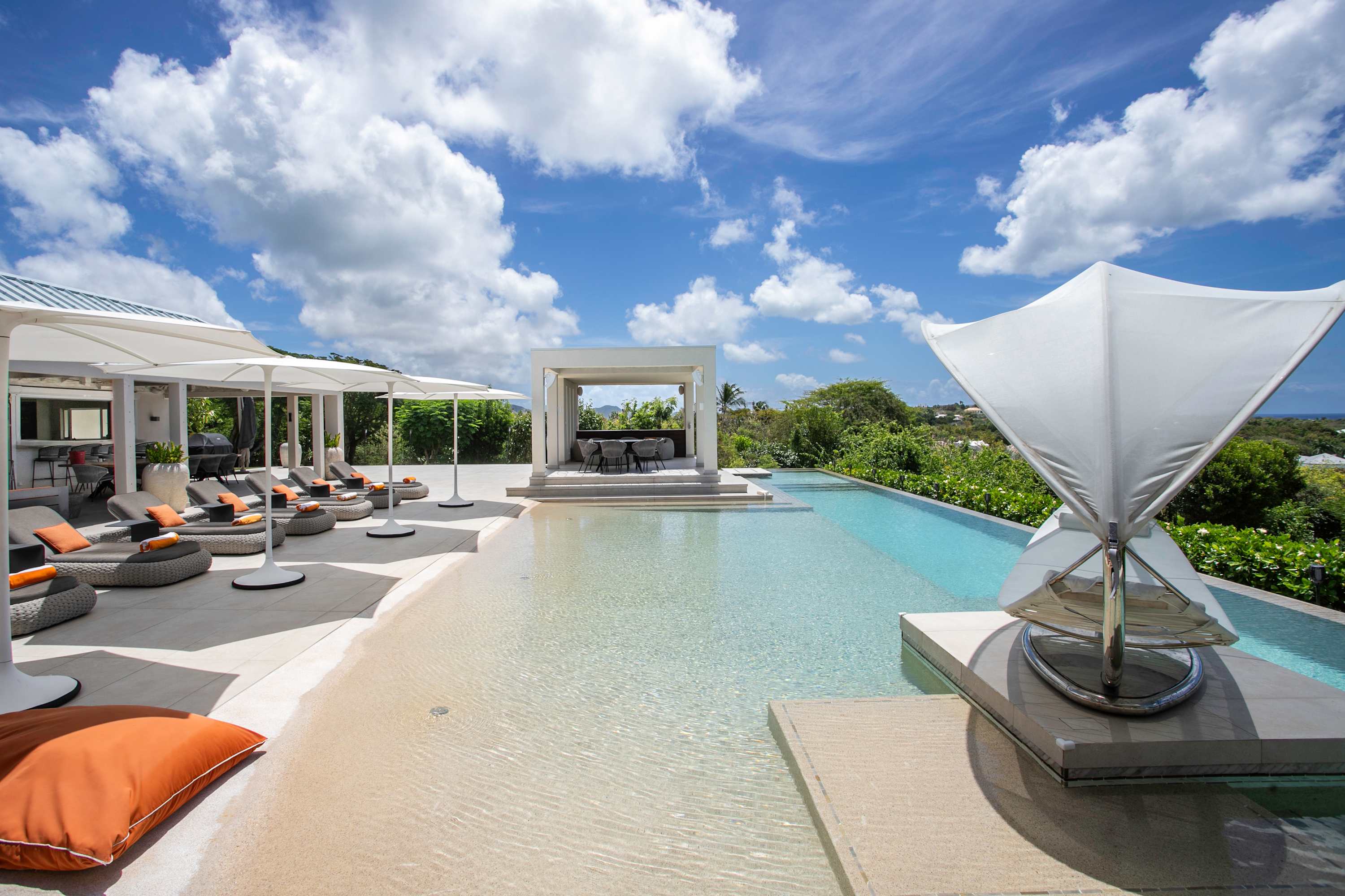 Avanti (4 bedrooms) - Luxury villa with pool, Terres Basses, St...