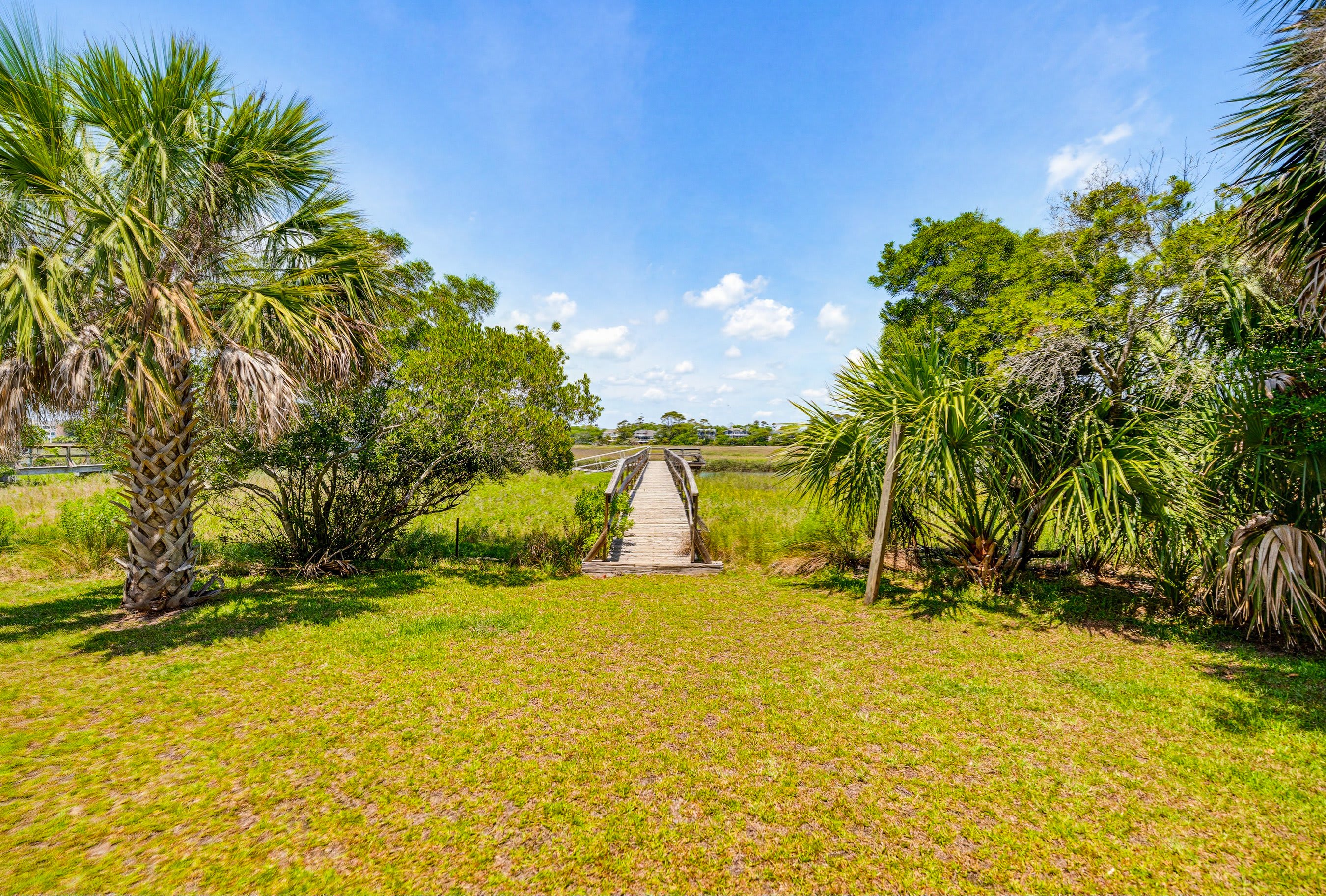 475 Tarpon Resort Access Golf Cart EV Charger | Photo 42