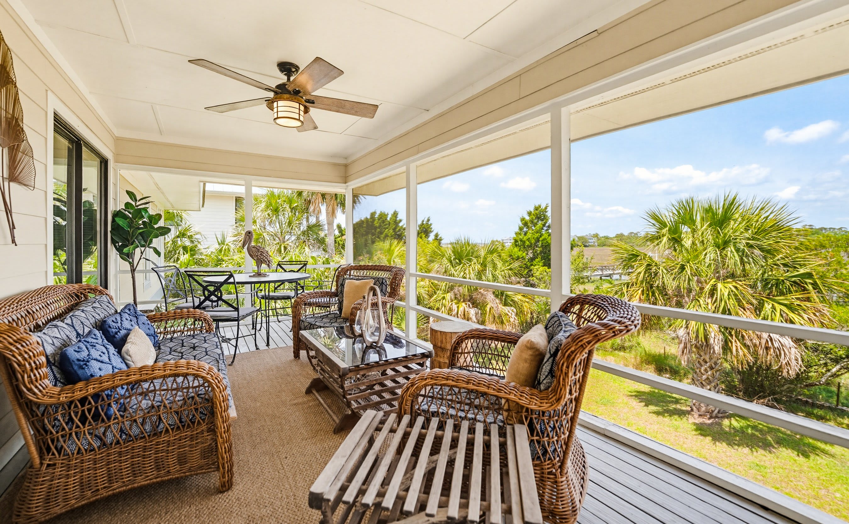 475 Tarpon Blvd 2