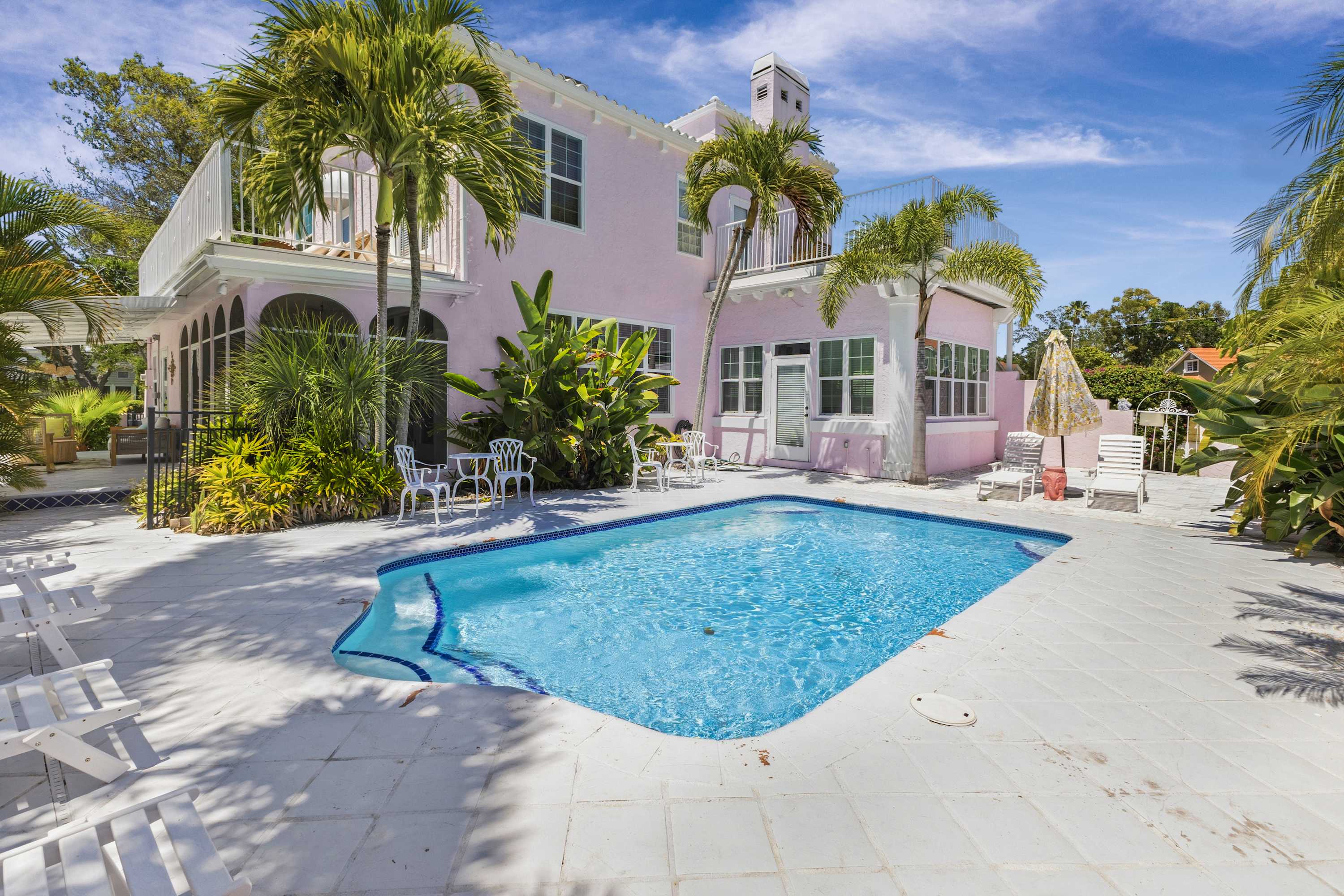 Historic Beasley House with Heated Pool