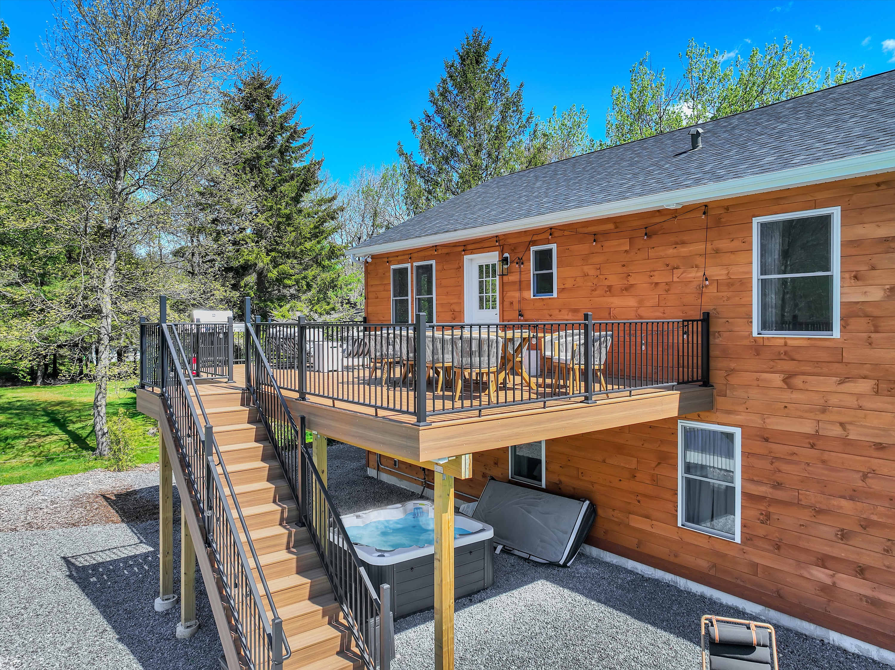 ELK COVE - Modern Pocono Cabin - Pool + Pickleball
