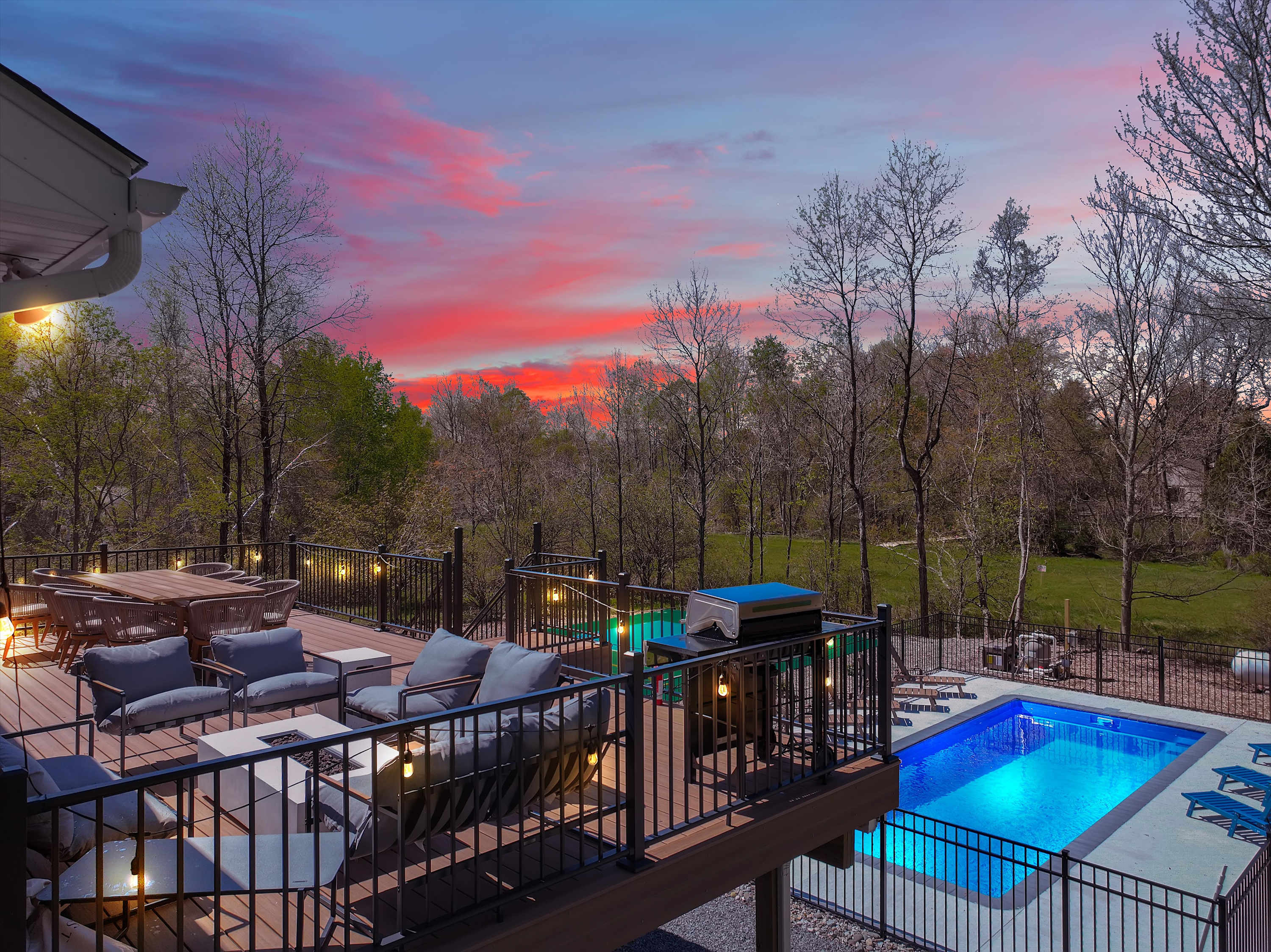 ELK COVE - Modern Pocono Cabin - Pool + Pickleball