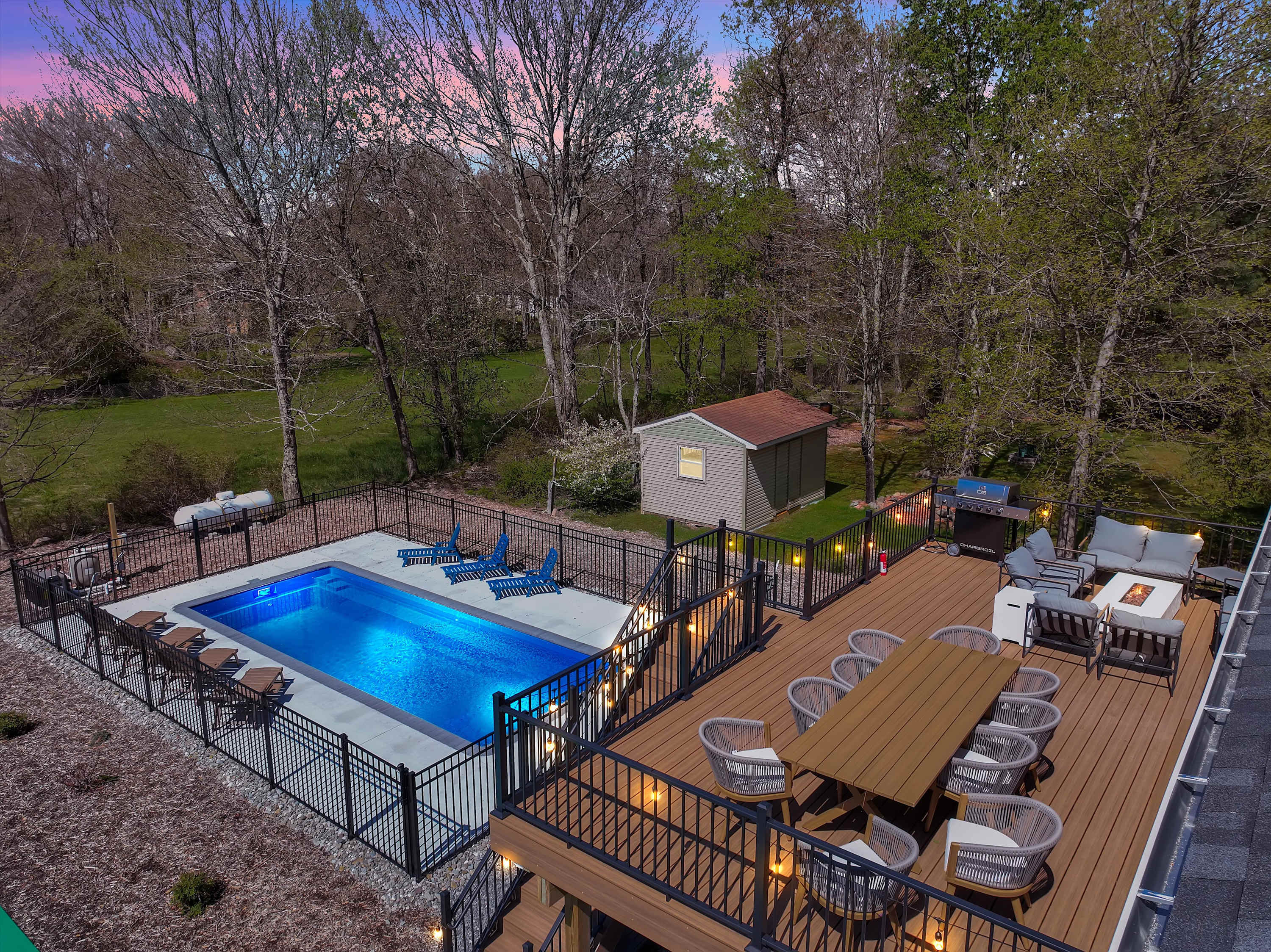 ELK COVE - Modern Pocono Cabin - Pool + Pickleball