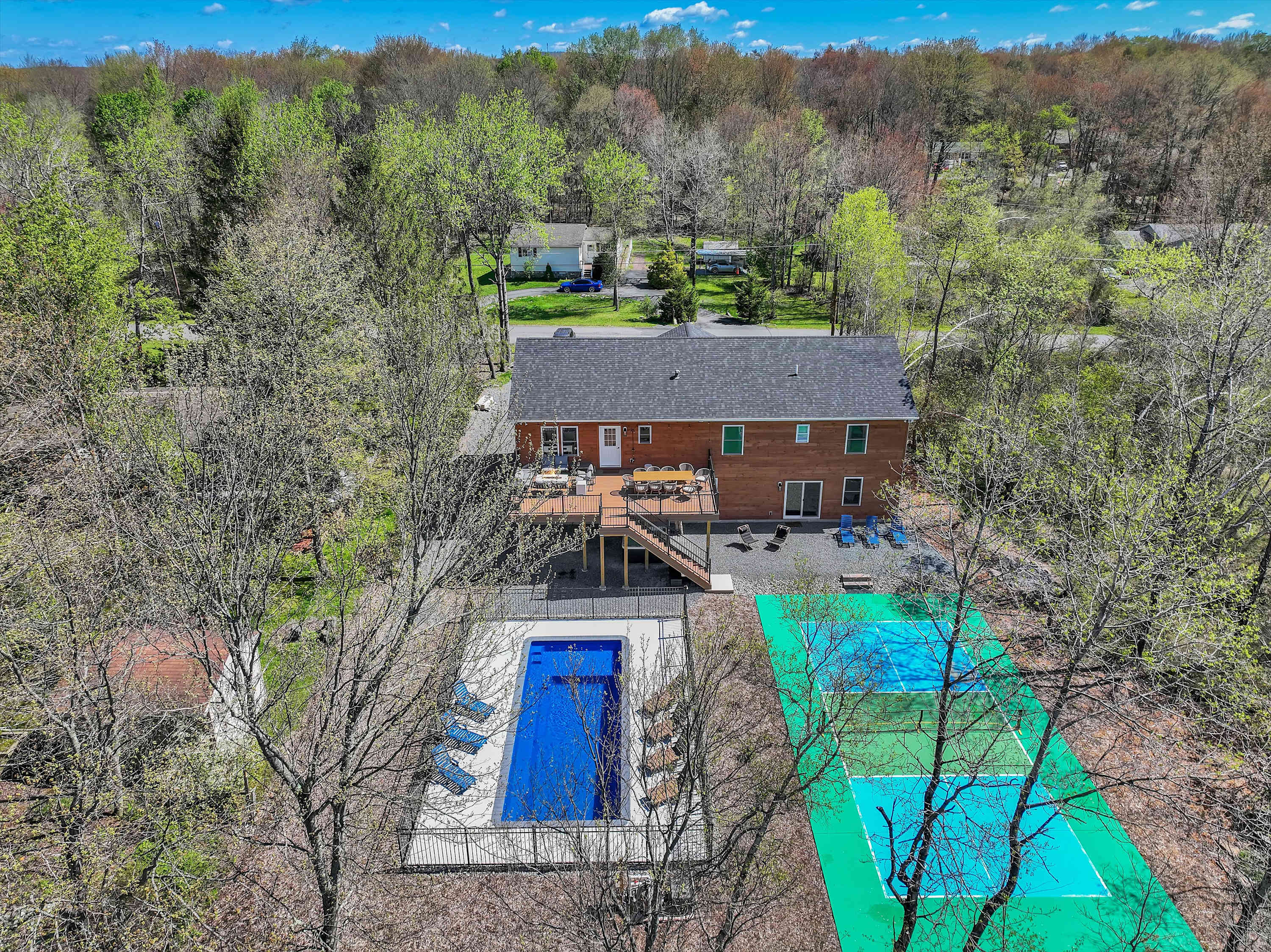 ELK COVE - Modern Pocono Cabin - Pool + Pickleball