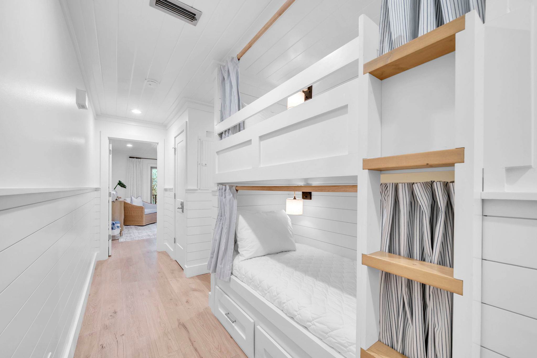Home features built in twin/twin bunk bed