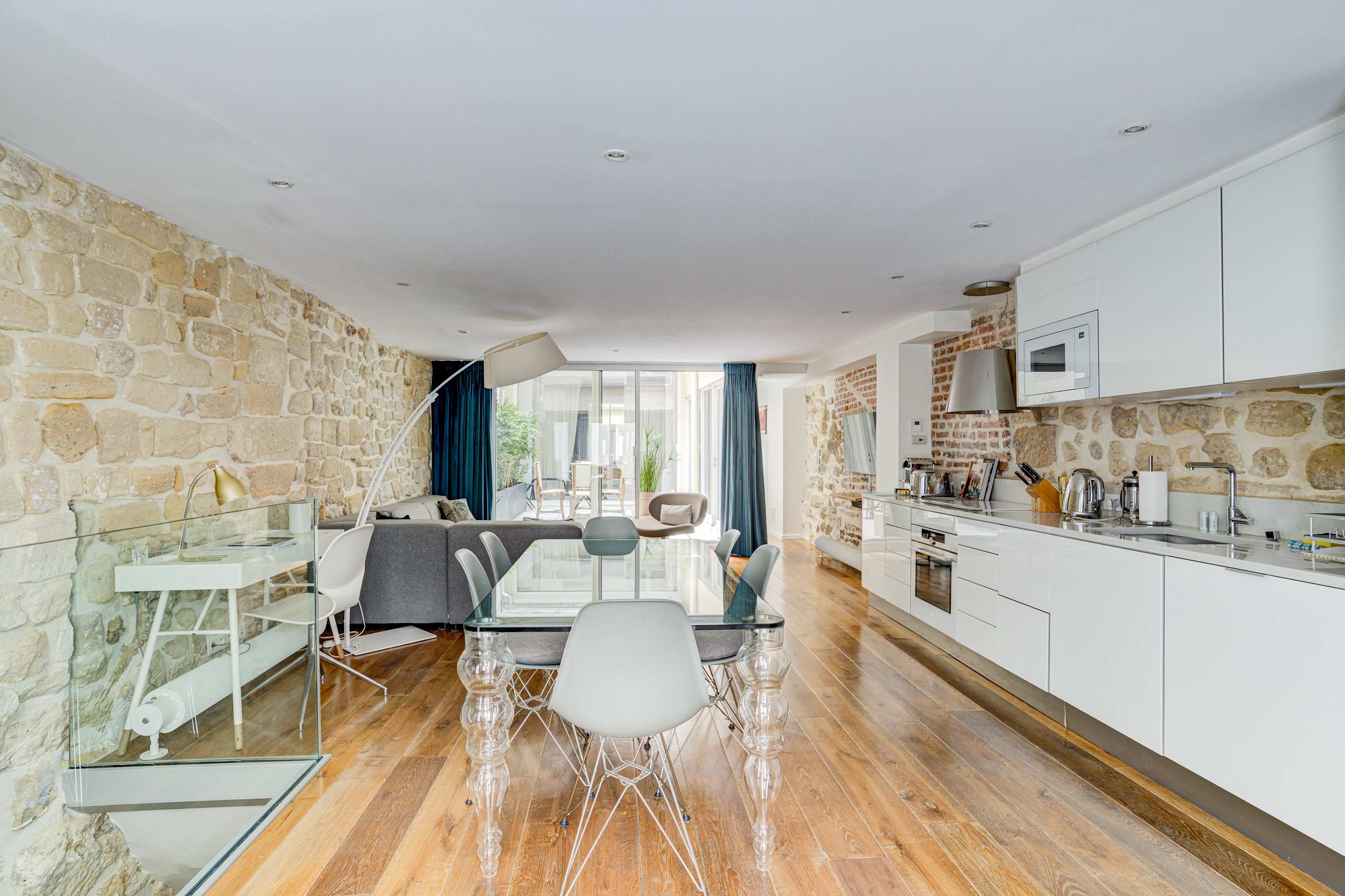 Jardin Prive - Gorgeous 3 Bed House in Le Marais — Paris, Île-de-France — vacation rental