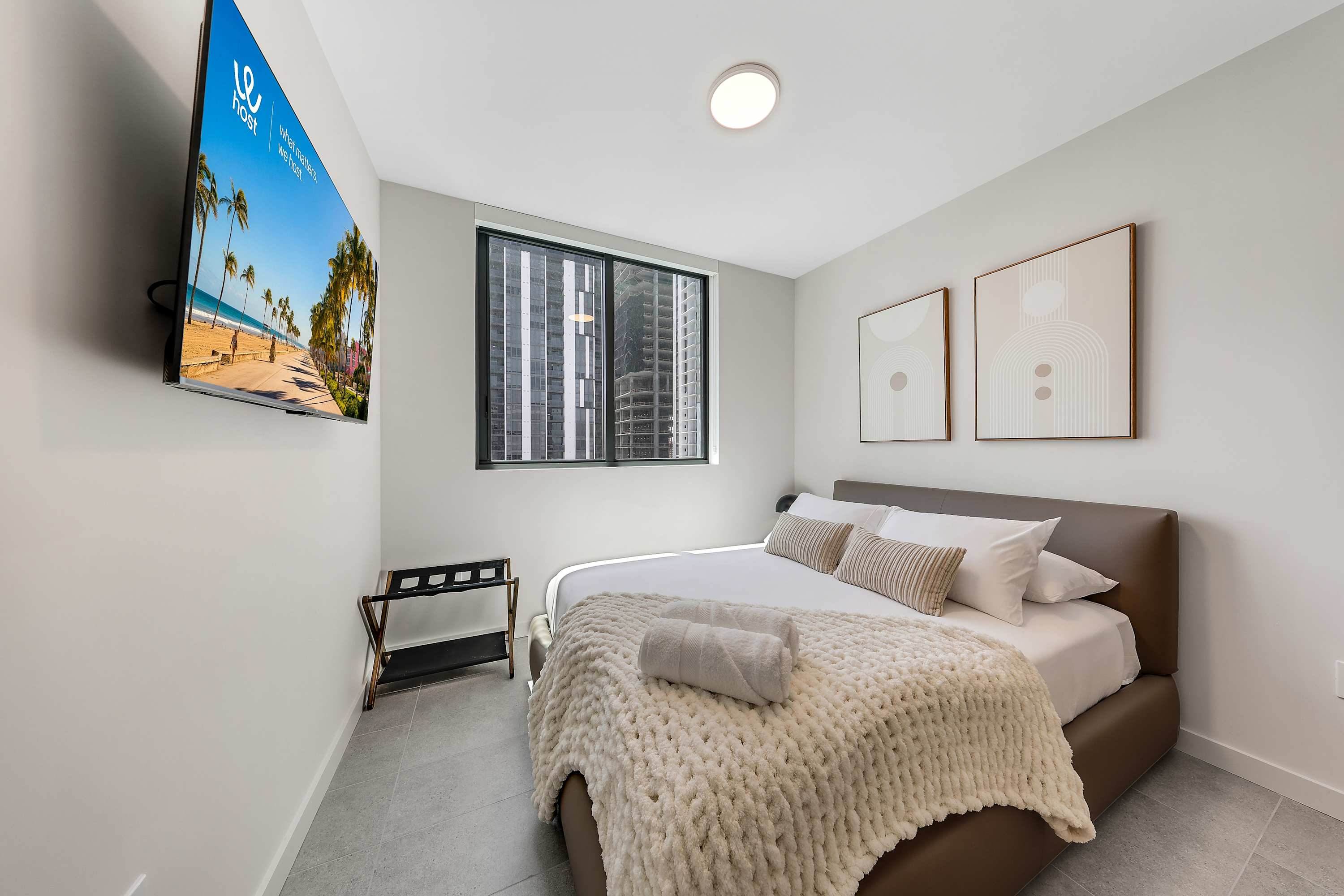 Modern 1BR Condo | Pool & Gym | 10 Min to FIFA Fan Fest