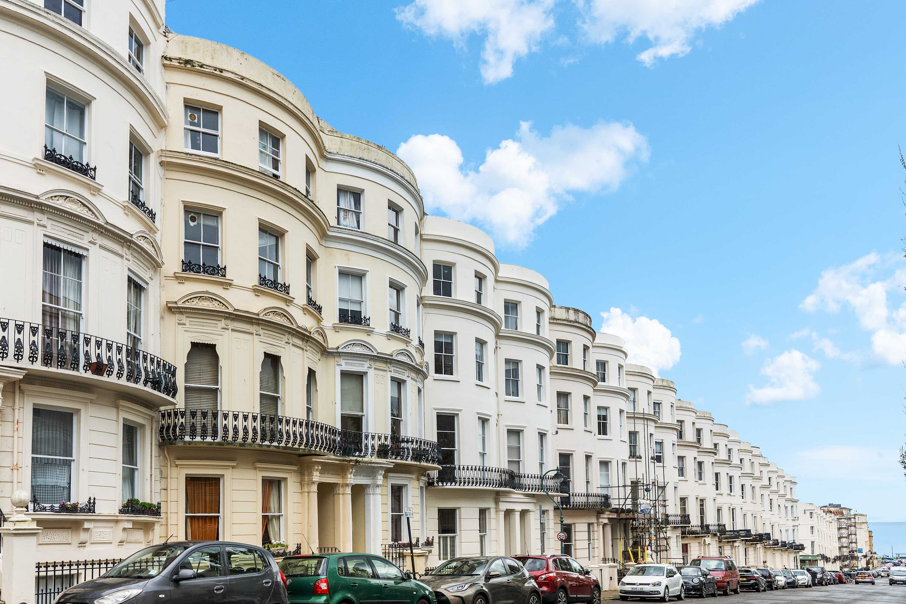 Designer Luxury Apartment Patio Brighton Seafront in Lansdowne Place BN3 1FH - Property image 14 - VivreStays