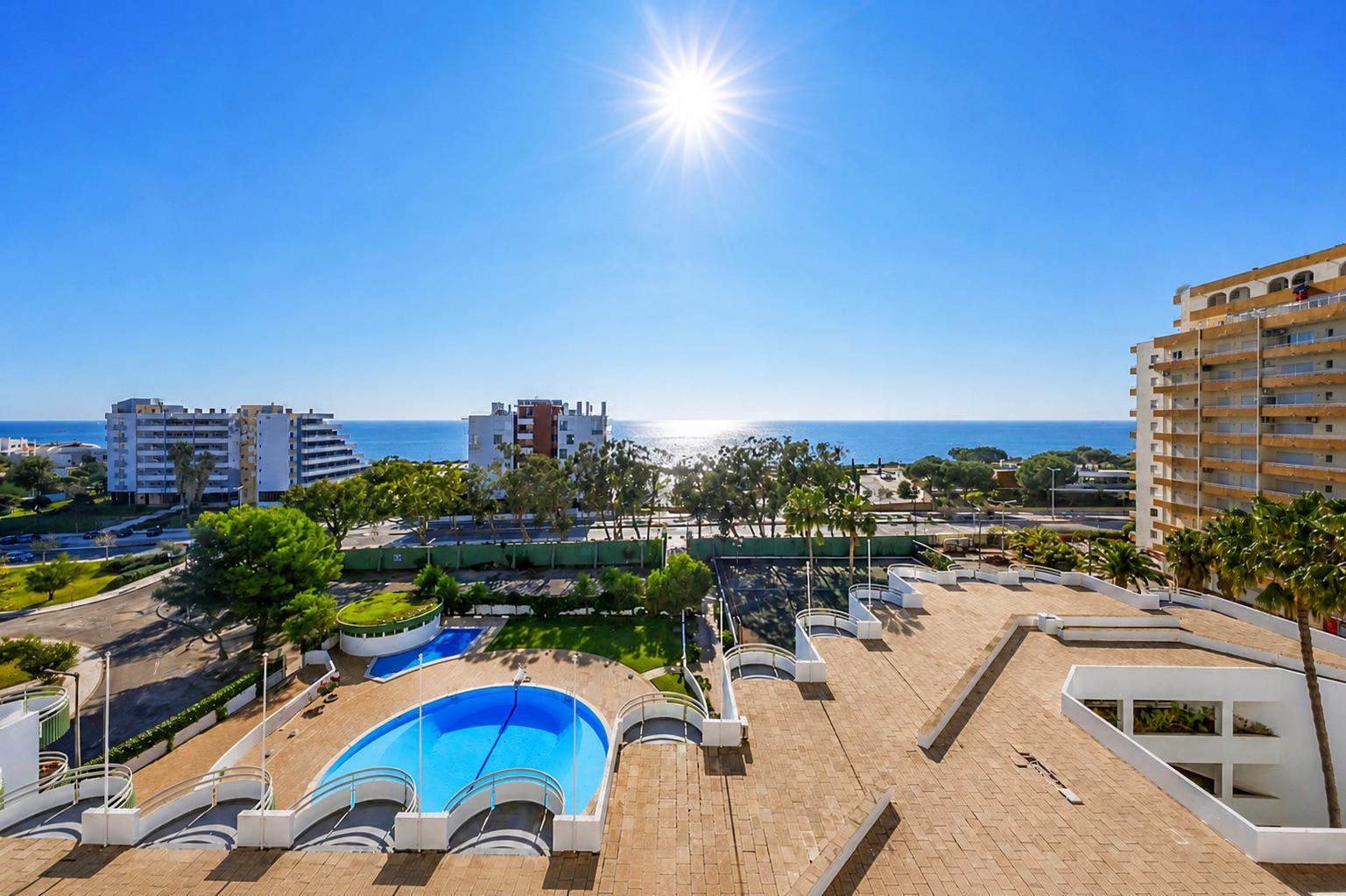 Oceanview 24 - Luxury Coastal Retreat