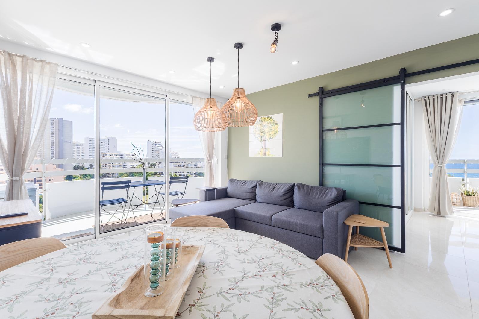 Oceanview 24 - Luxury Coastal Retreat