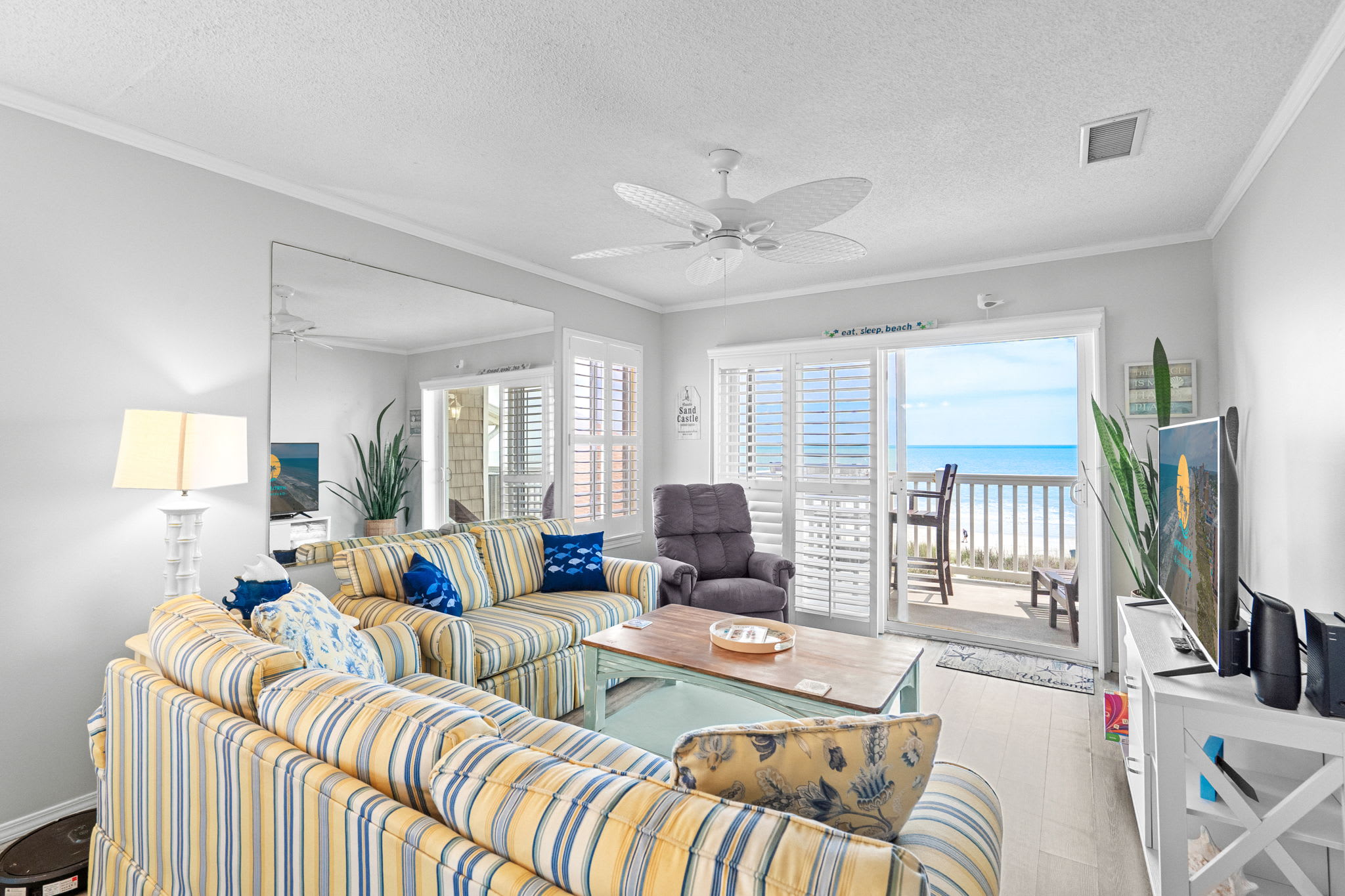 Raintree Villas H3 Oceanfront | Photo 4