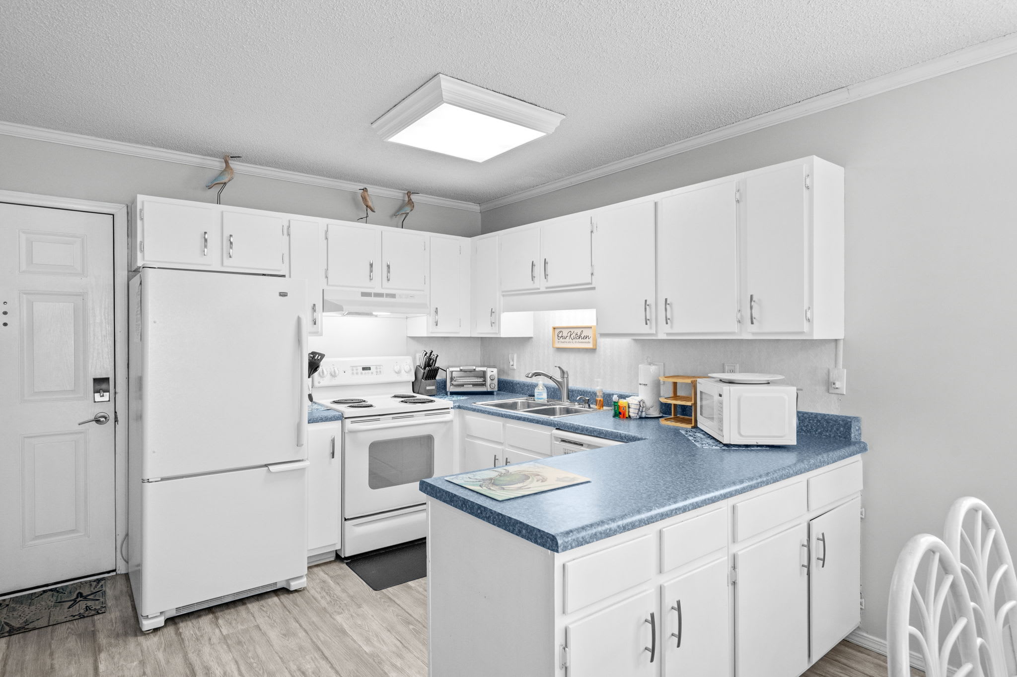 Raintree Villas H3 Oceanfront | Photo 8