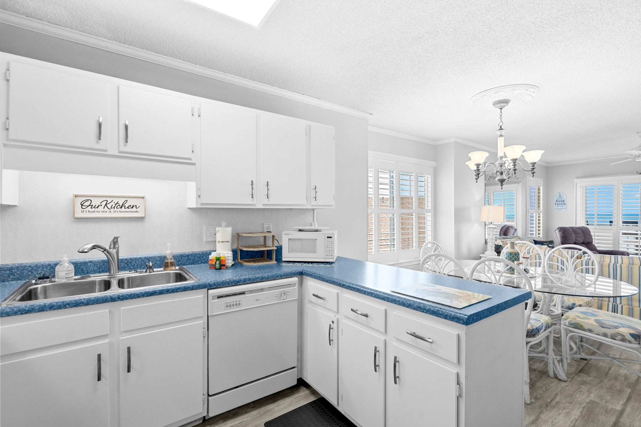 Raintree Villas H3 Oceanfront | Photo 9