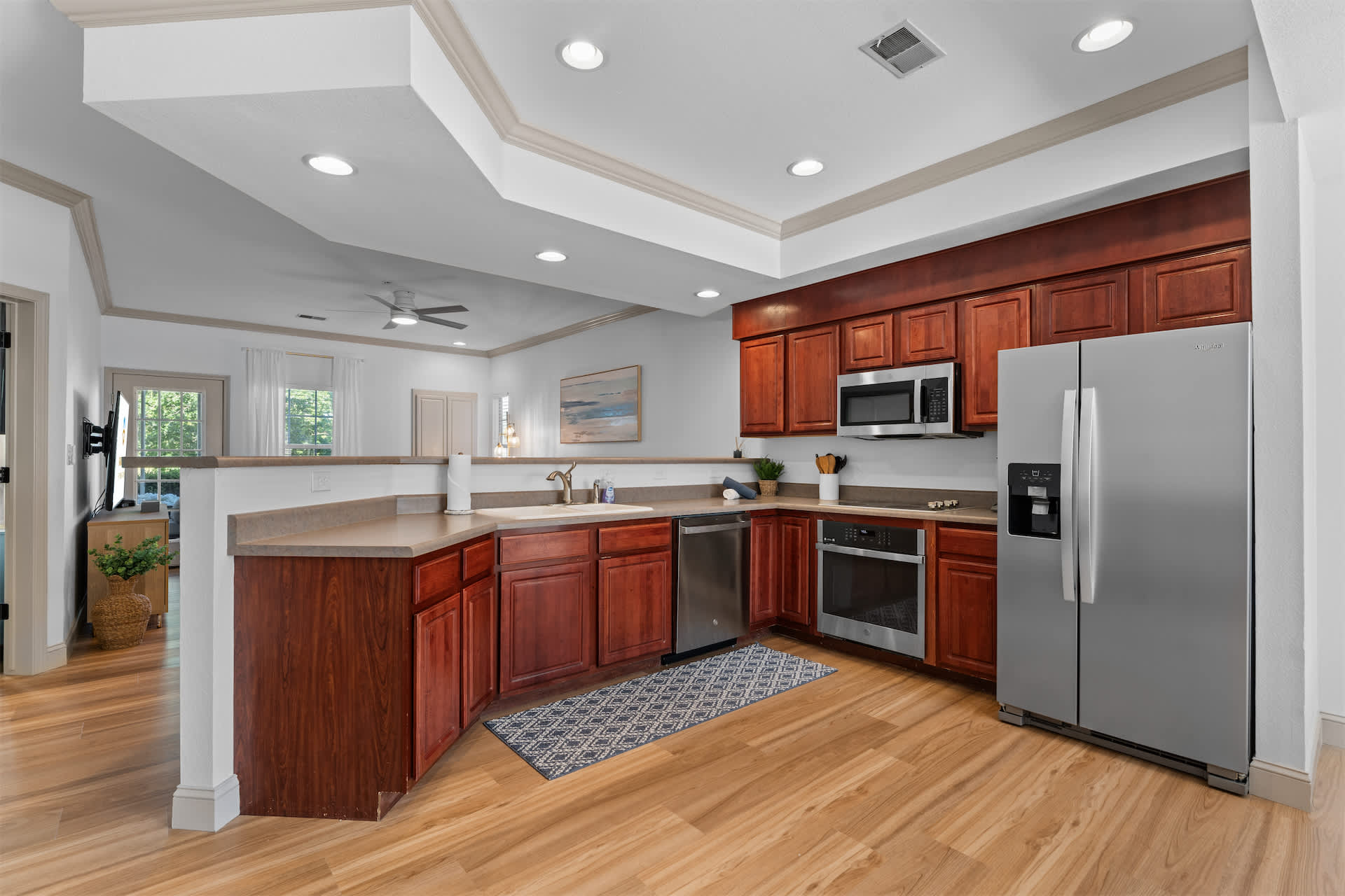 The open kitchen is well equipped for an unforgettable getaway​