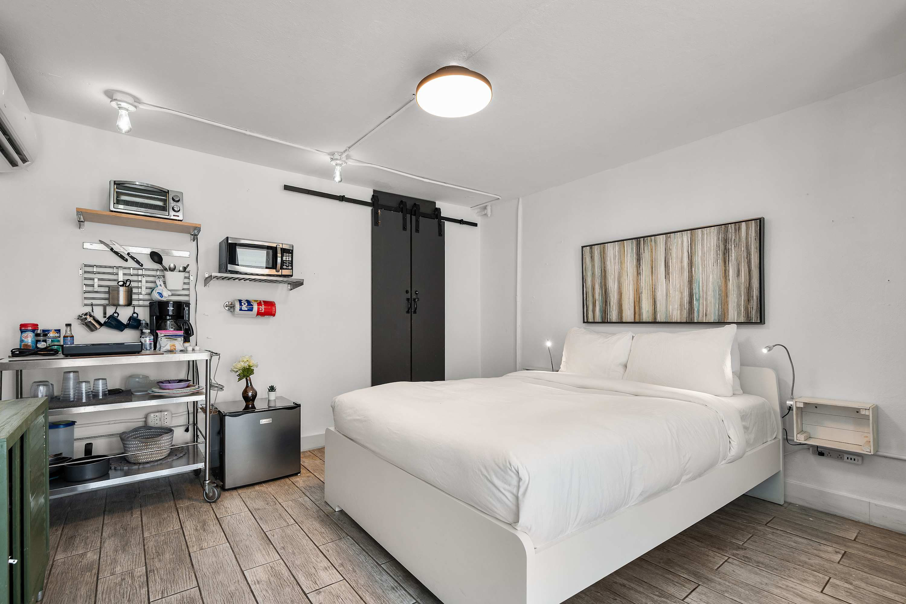 Modern Studio in Miramar | Walk to Convention Ctr