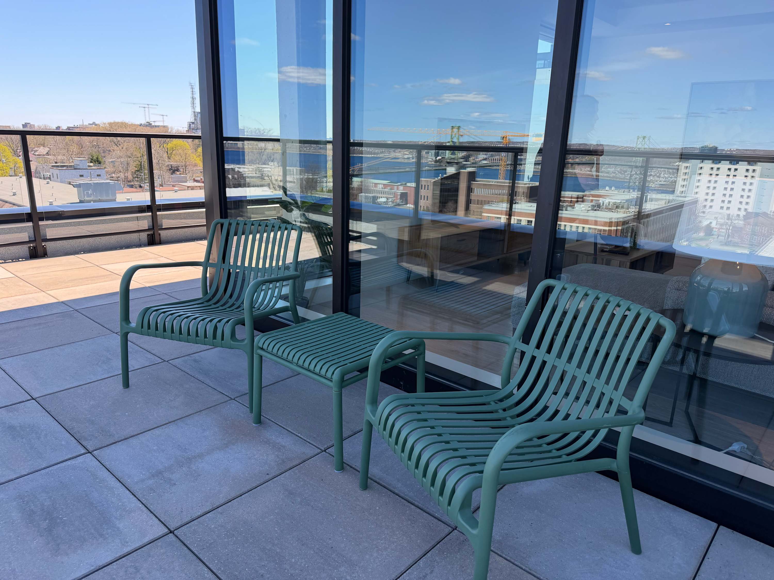 Waterview 2 BR / 2 Bath penthouse in Northend HFX.