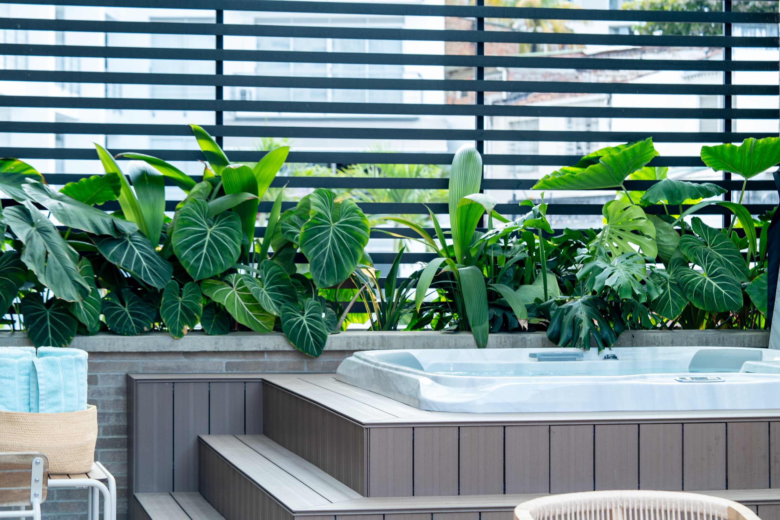 Deluxe 3-Bed • Jacuzzi Terrace • A+ Granada | 404 in Calle 21 Norte 9 Norte22, 760046 Cali