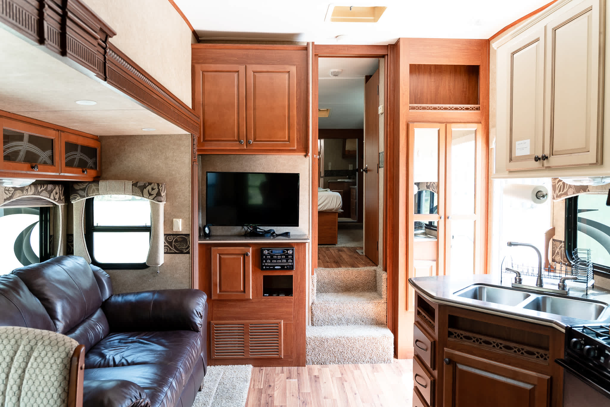 The Grand Riverhouse & Camper