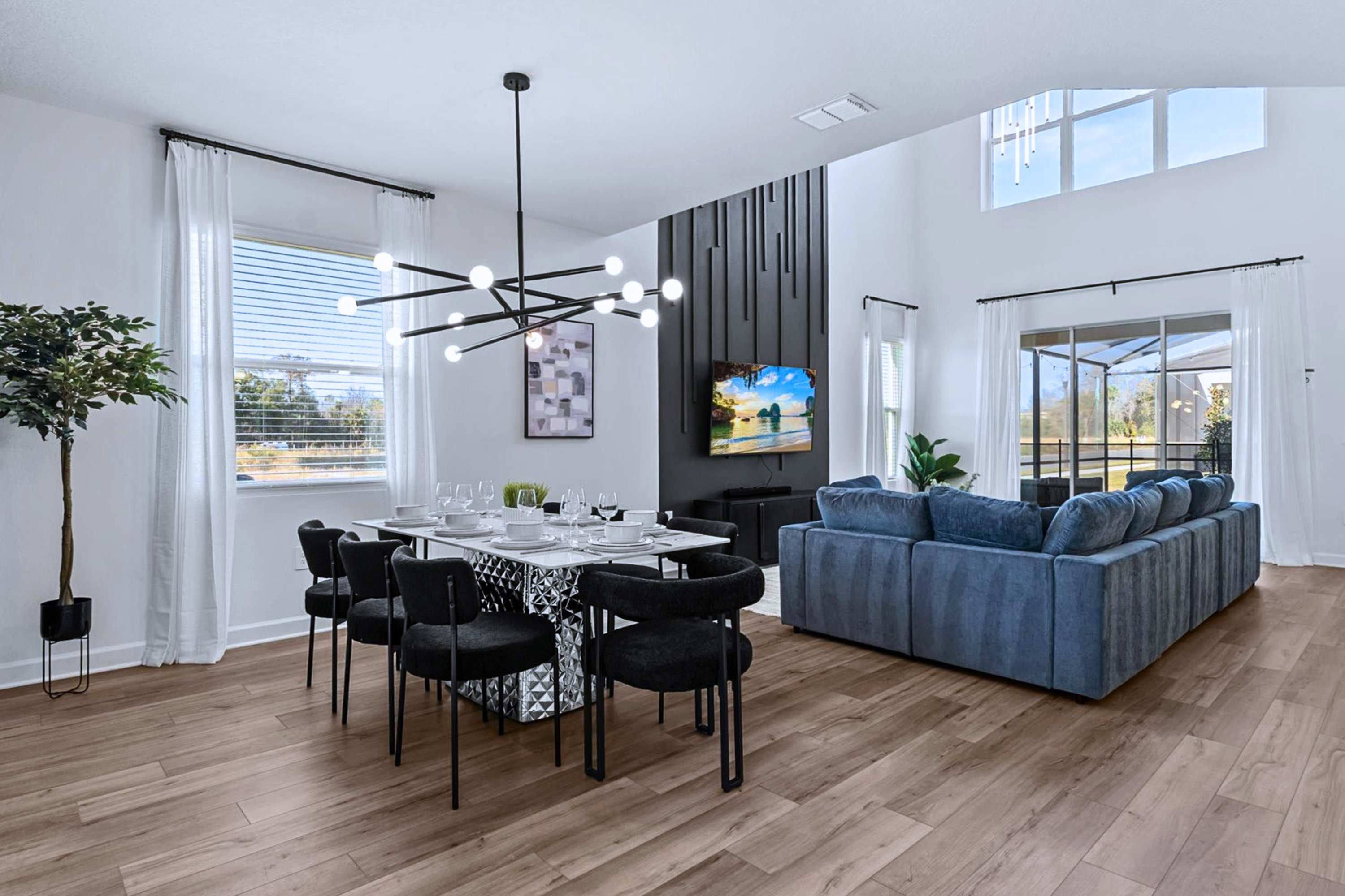 Dining area & lounge – Great flow for meals and group time