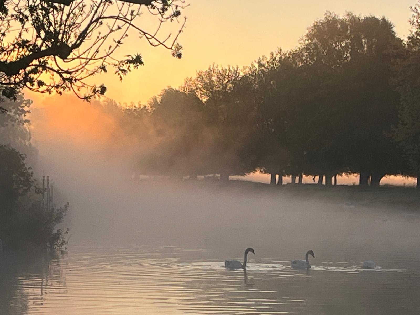 View The Boat Hole - Riverside Living in Cambridge in Water Street 20 CB4 1PA The Boat Hole - Riverside Living in Cambridge in Water Street 20 CB4 1PA - Property image 36 - VivreStays