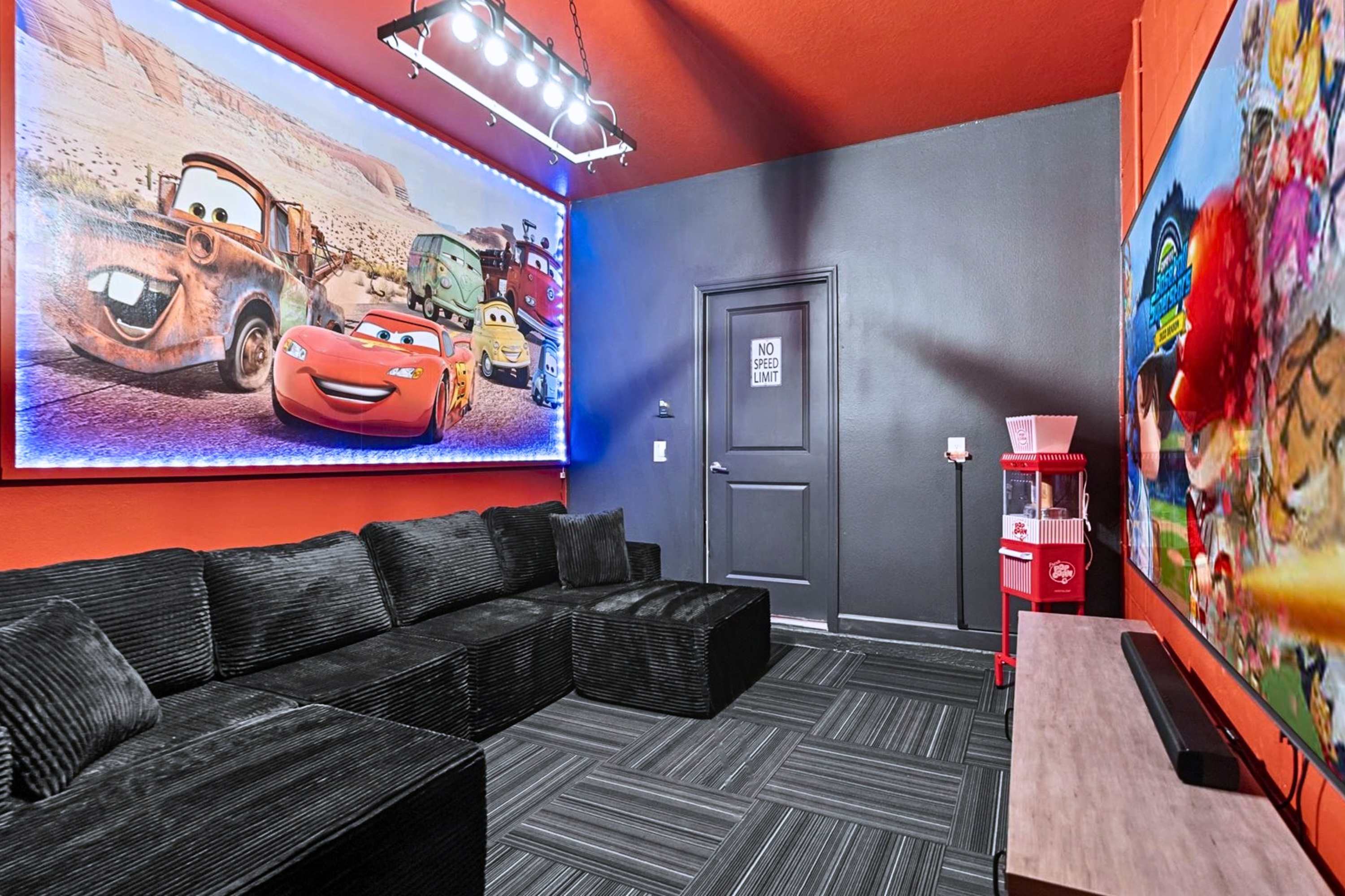 Newly Built Villa with Pool Cinema Games Room 4