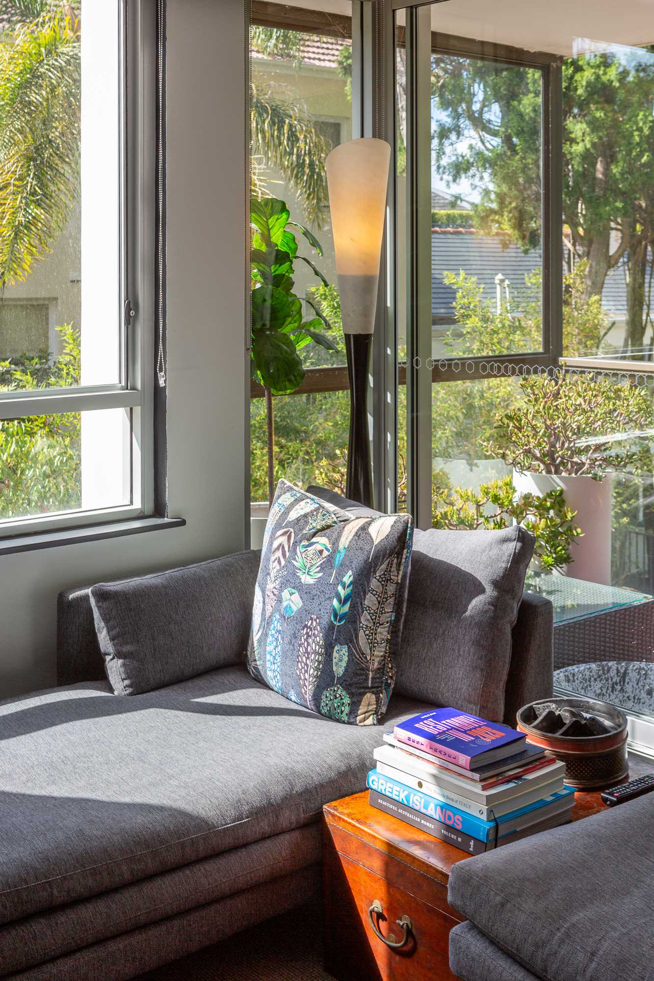 Cosy Darling Point apartment