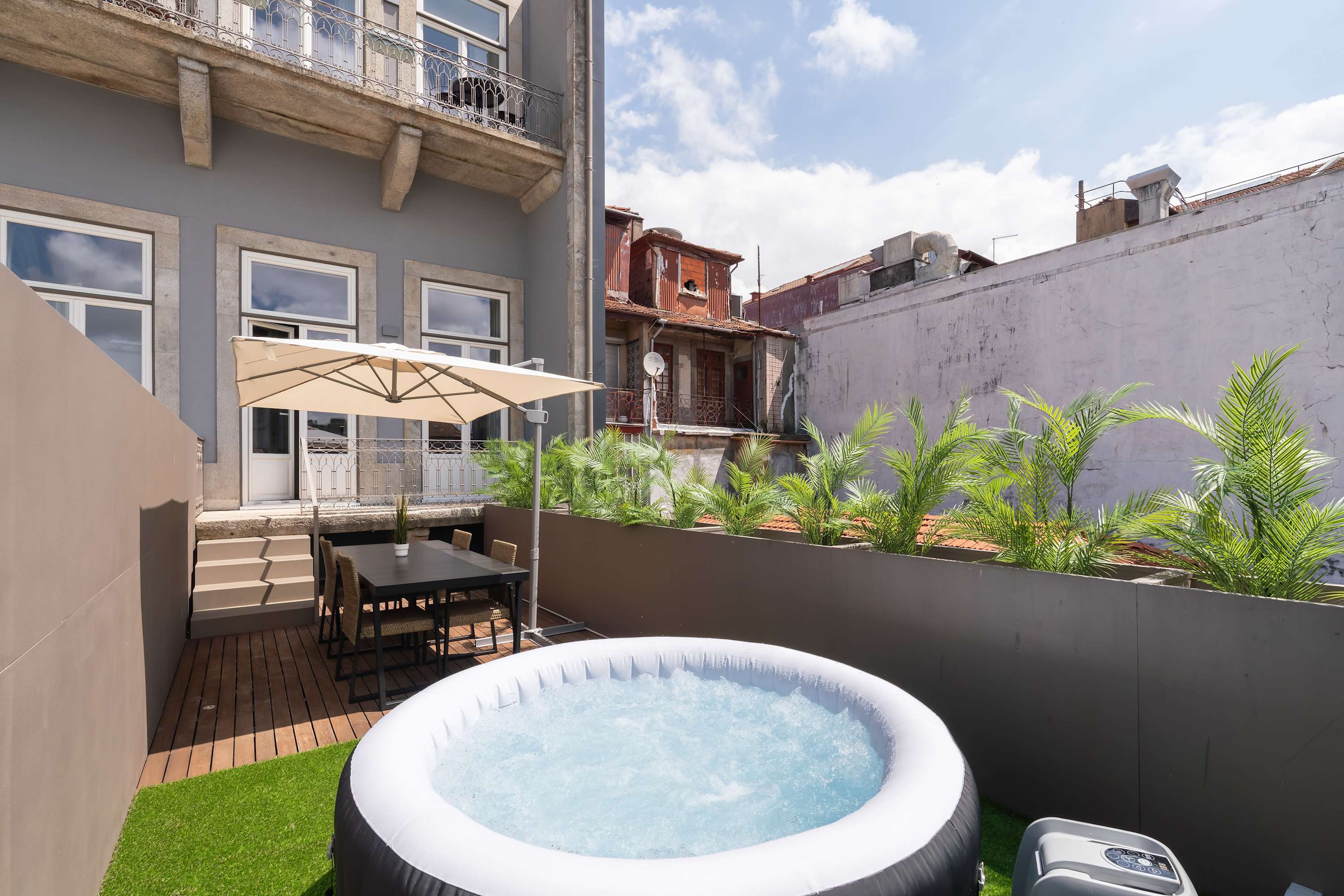 Premium Studio with Terrace & Jacuzzi by HostWise