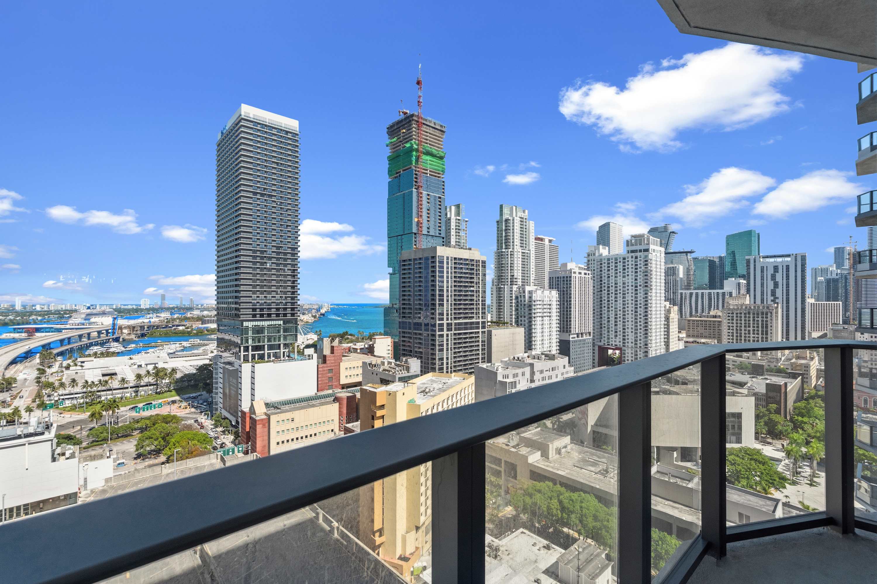 Near FIFA Fan Fest | Spacious 2BR | Pool / Gym