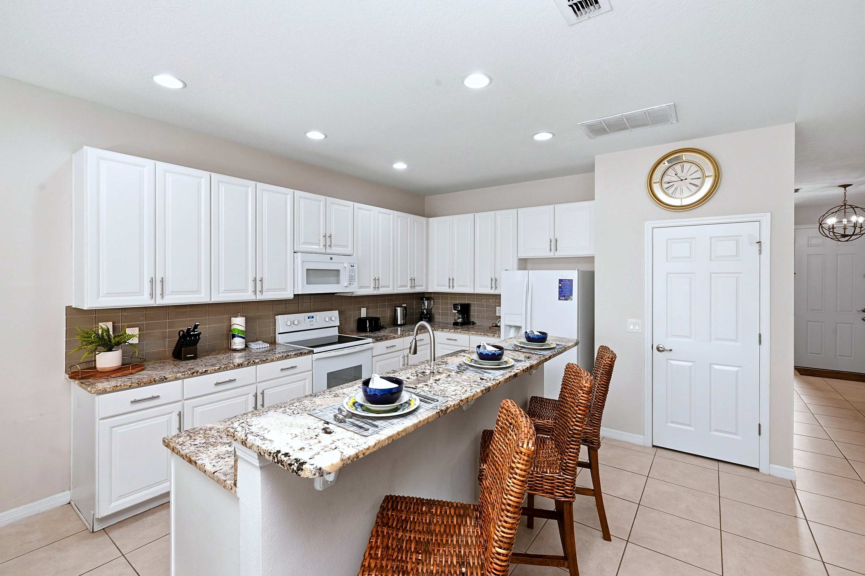 Upstay Disney Getaway with Pool Game Room | Photo 15