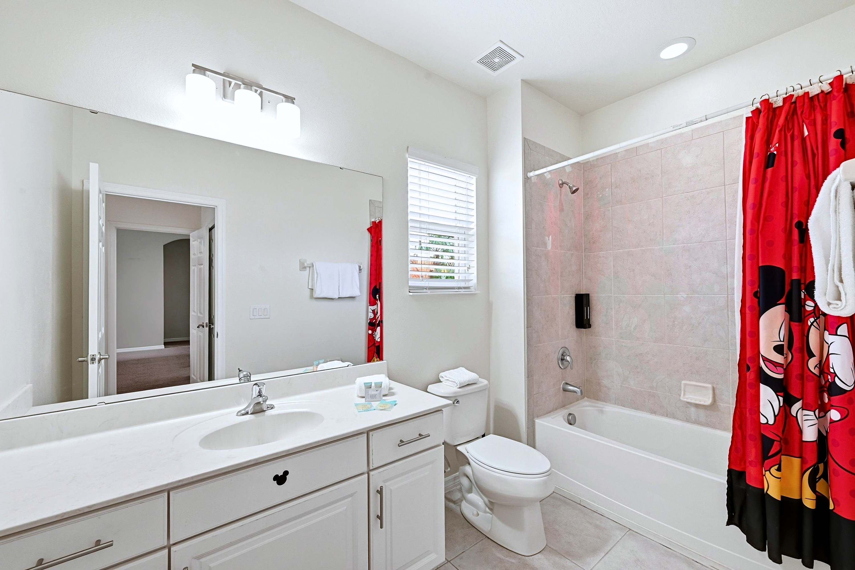 Upstay Disney Getaway with Pool Game Room | Photo 38
