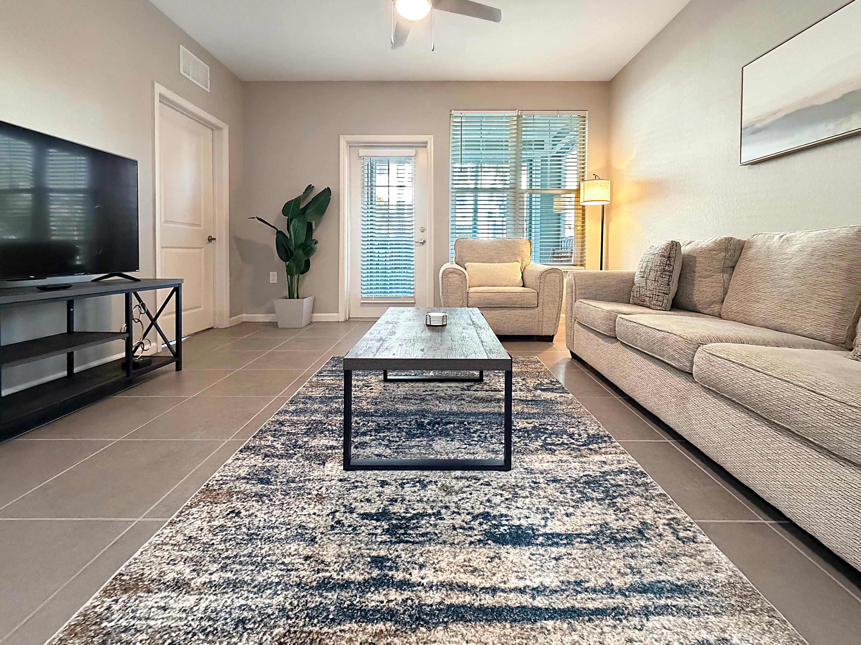 Contemporary Comfort in Prime Location