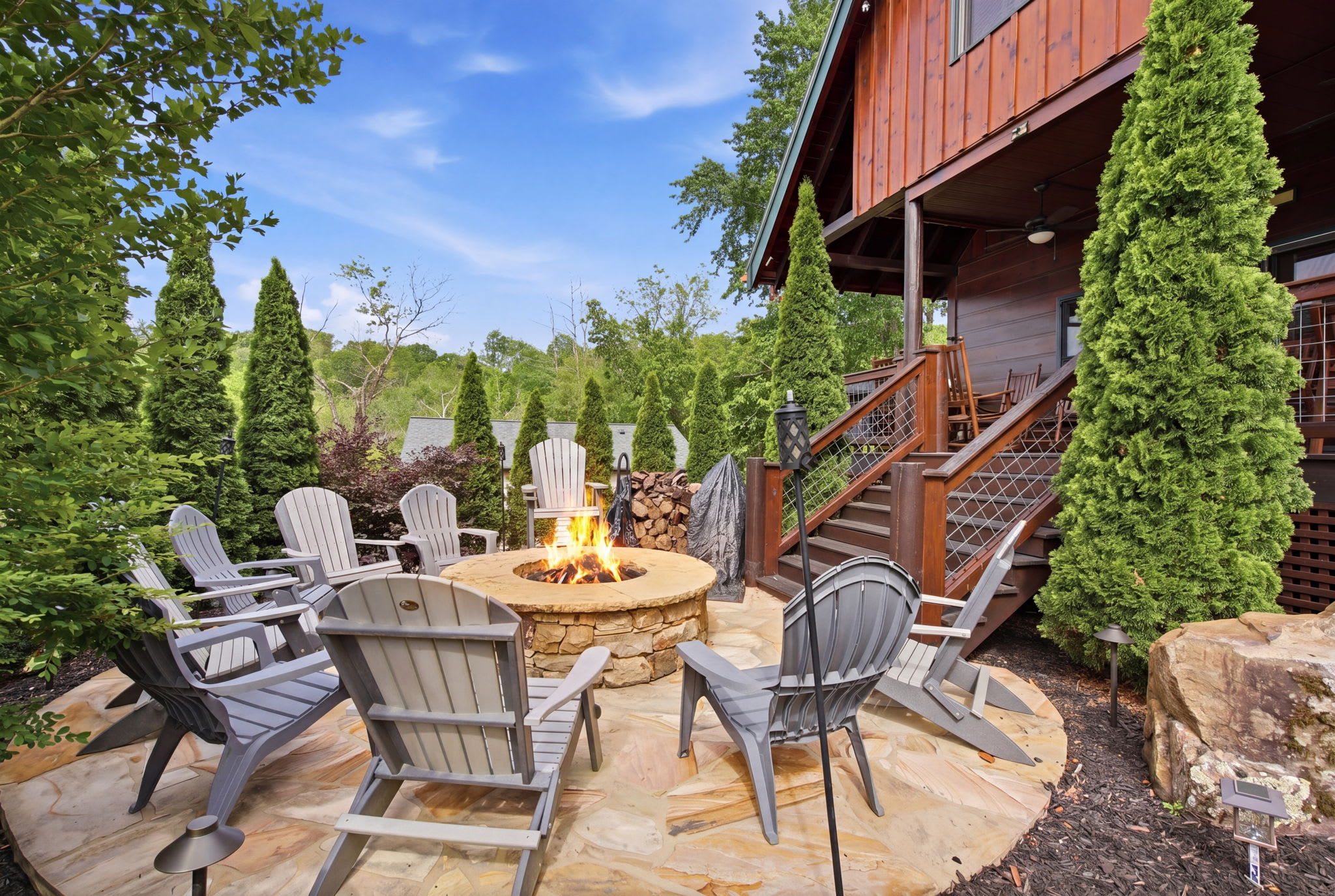 Mountain mornings, starry nights, and total relaxation at Lazy Bear Retreat