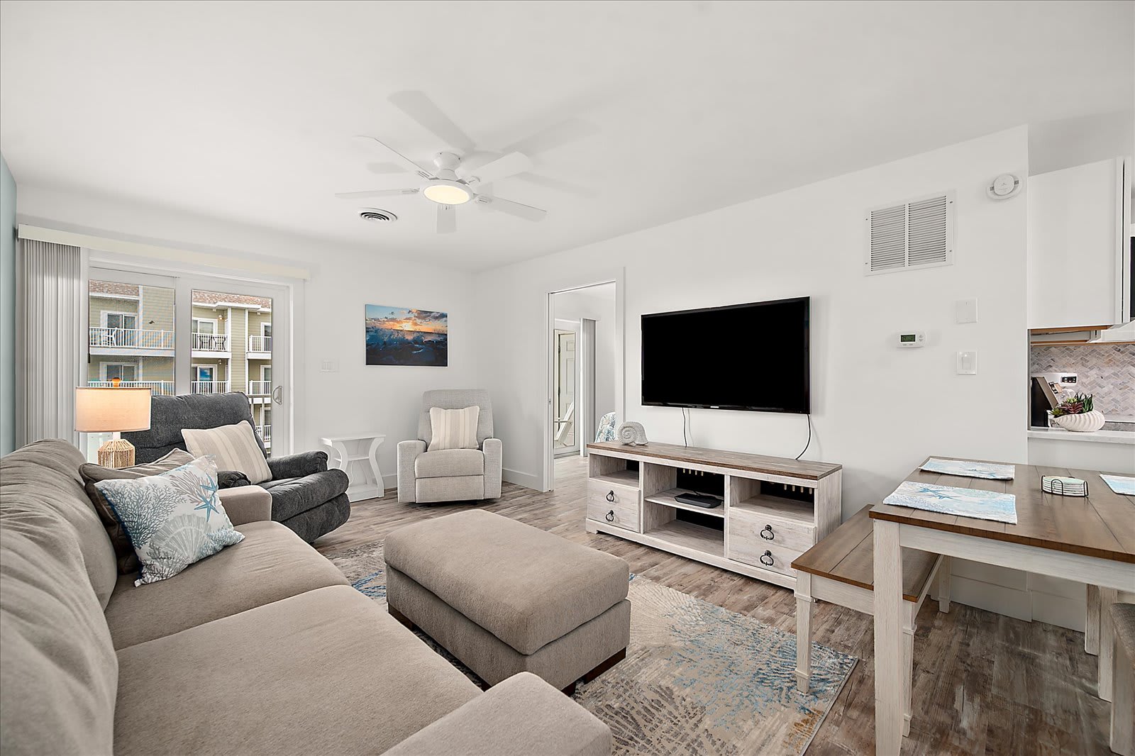 Bayview Condo with Pool and Short Walk to Beach | Photo 3