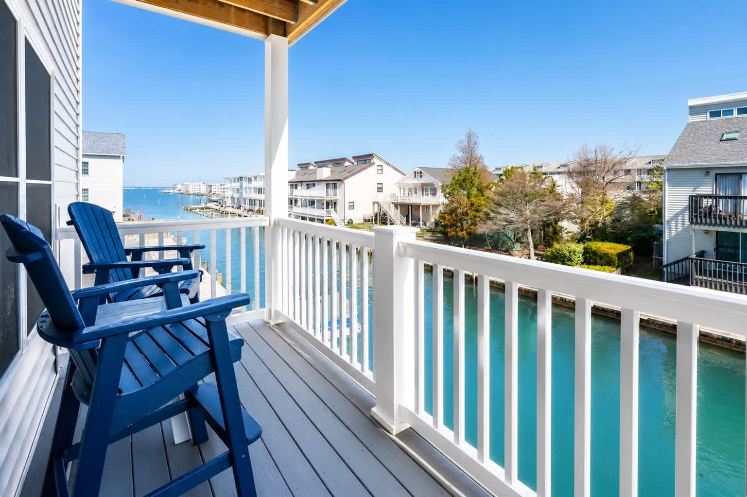 Large Waterfront Townhome with Boat Dock and Pool