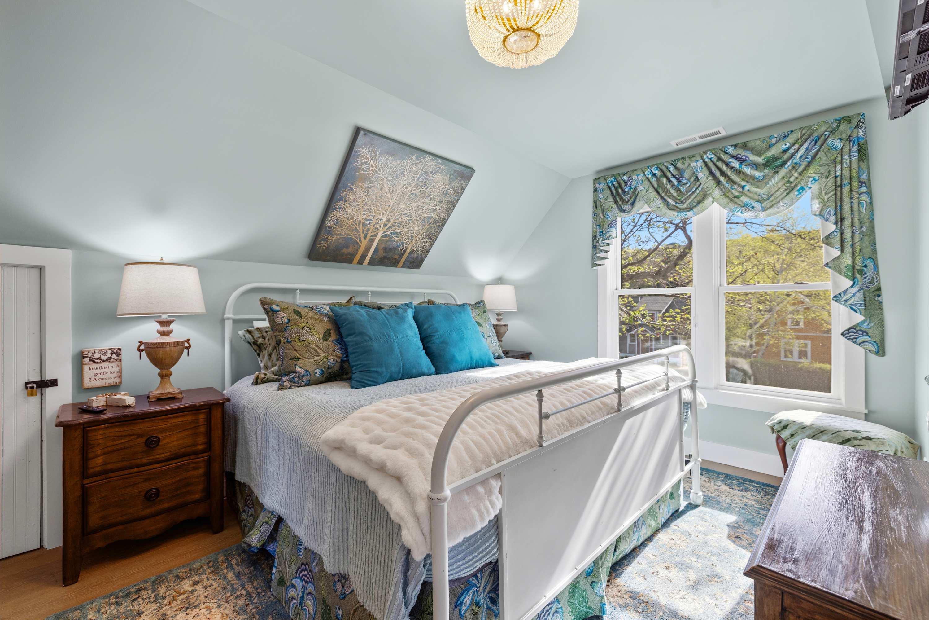 PLATTinum Haven, In town 3 bedroom 3 bathrooms with hot tub