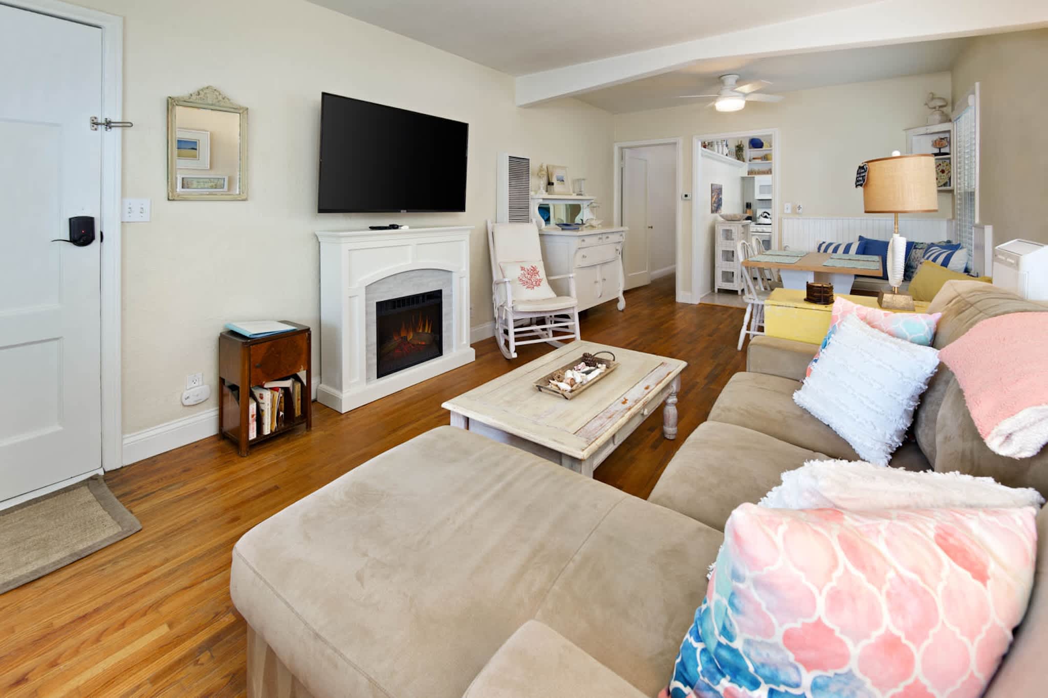 Coastal comfort meets beach-town charm at Seal Beach 1