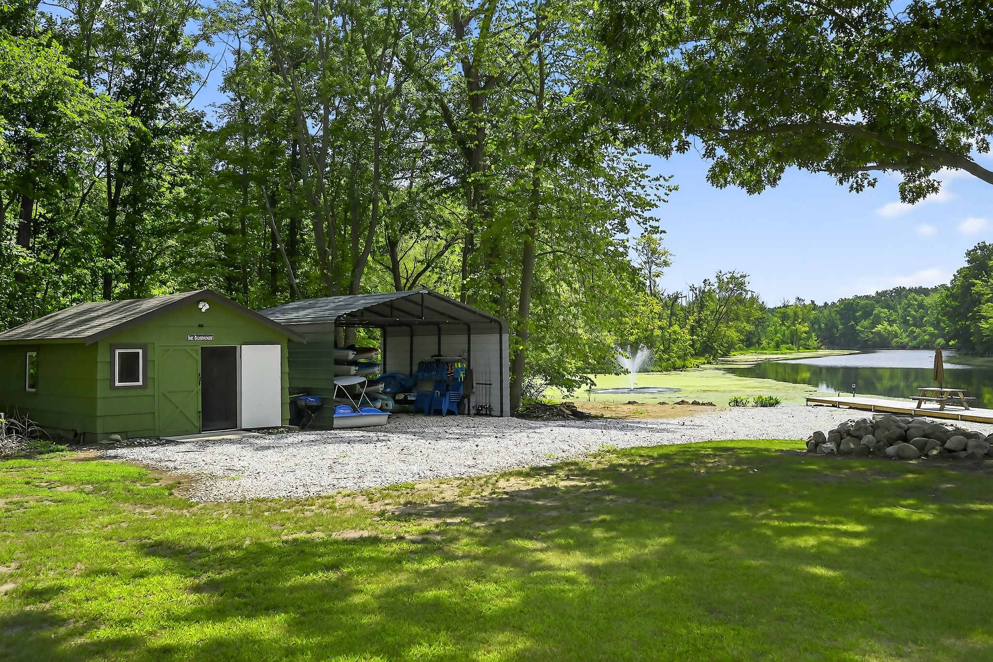 The Grand RiverHouse & Bunkhouse & Camper