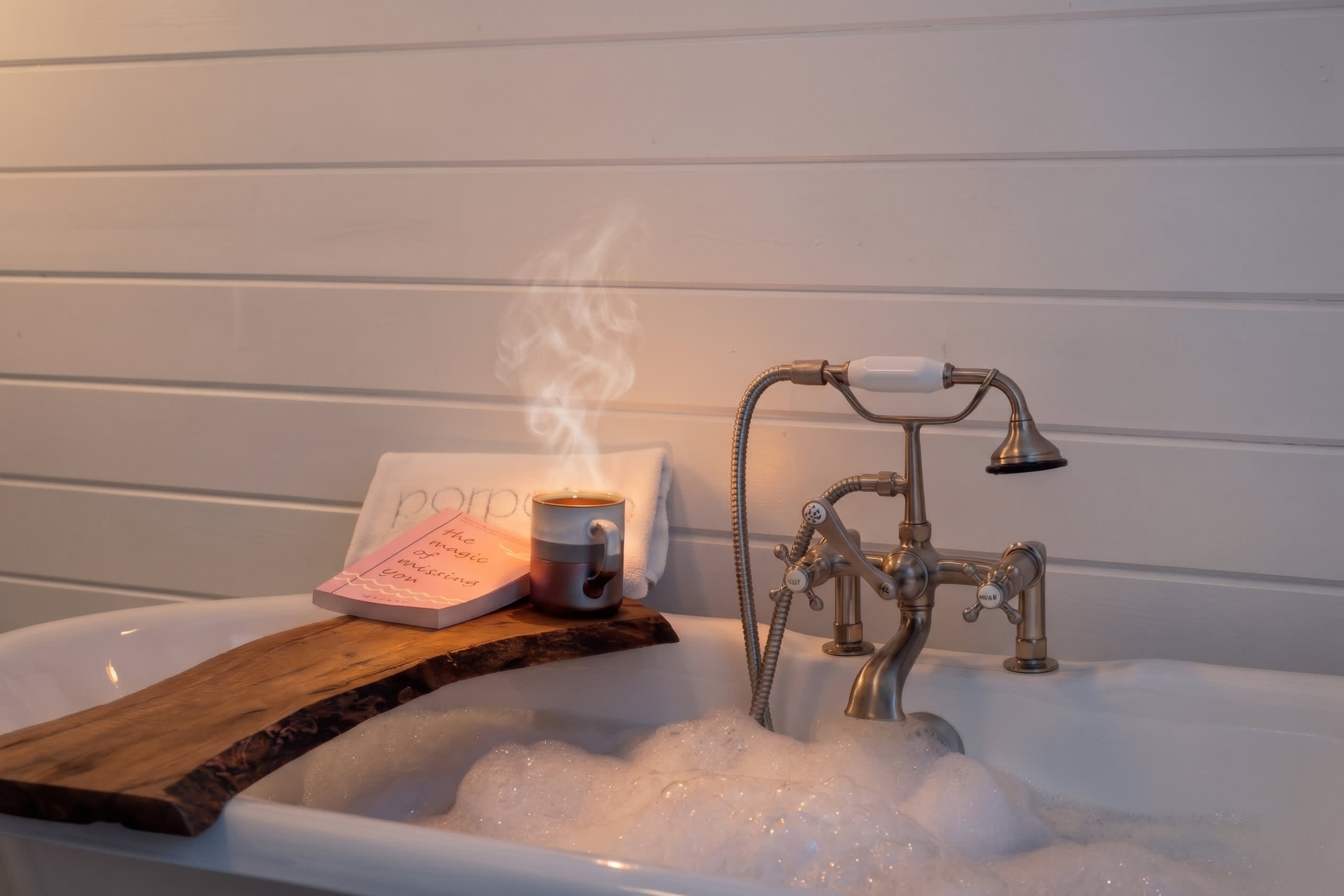 Porch & Porpoise – Cozy Retreat 4