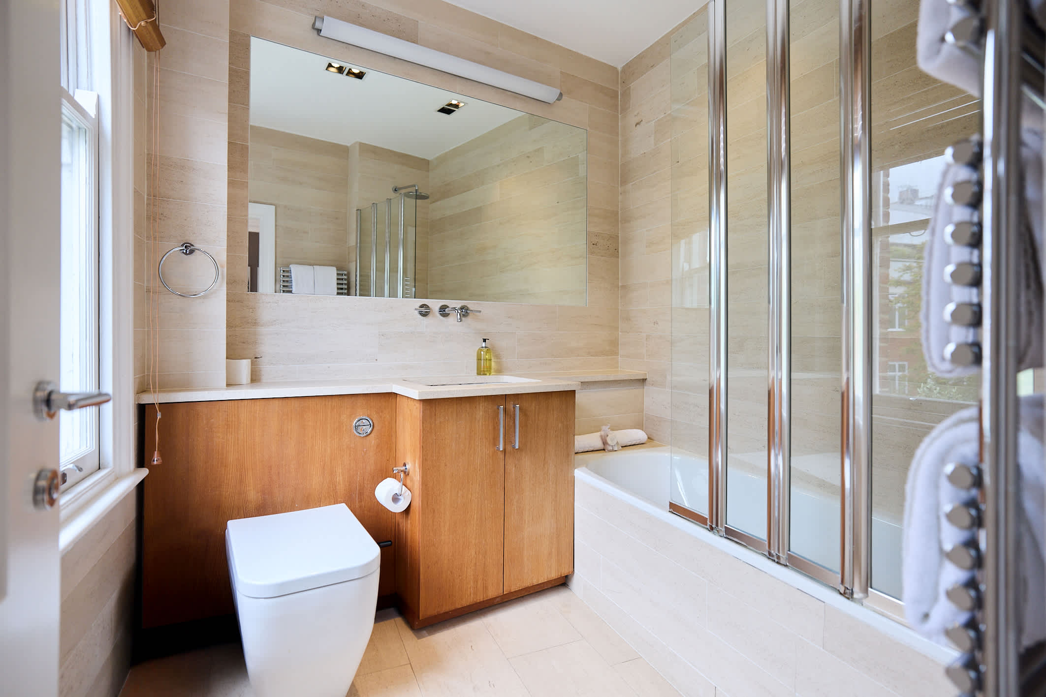 A Study in Timber & Glass by Abbey Road in Hamilton Gardens 26 NW8 9PU - Property image 37 - VivreStays