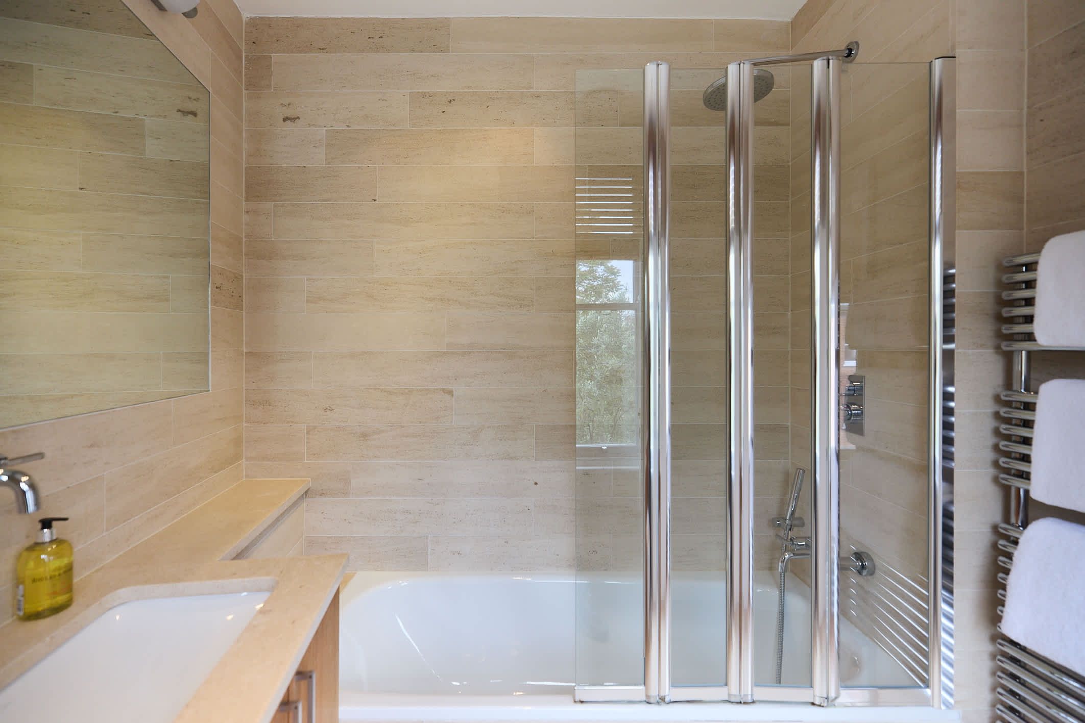 A Study in Timber & Glass by Abbey Road in Hamilton Gardens 26 NW8 9PU - Property image 38 - VivreStays