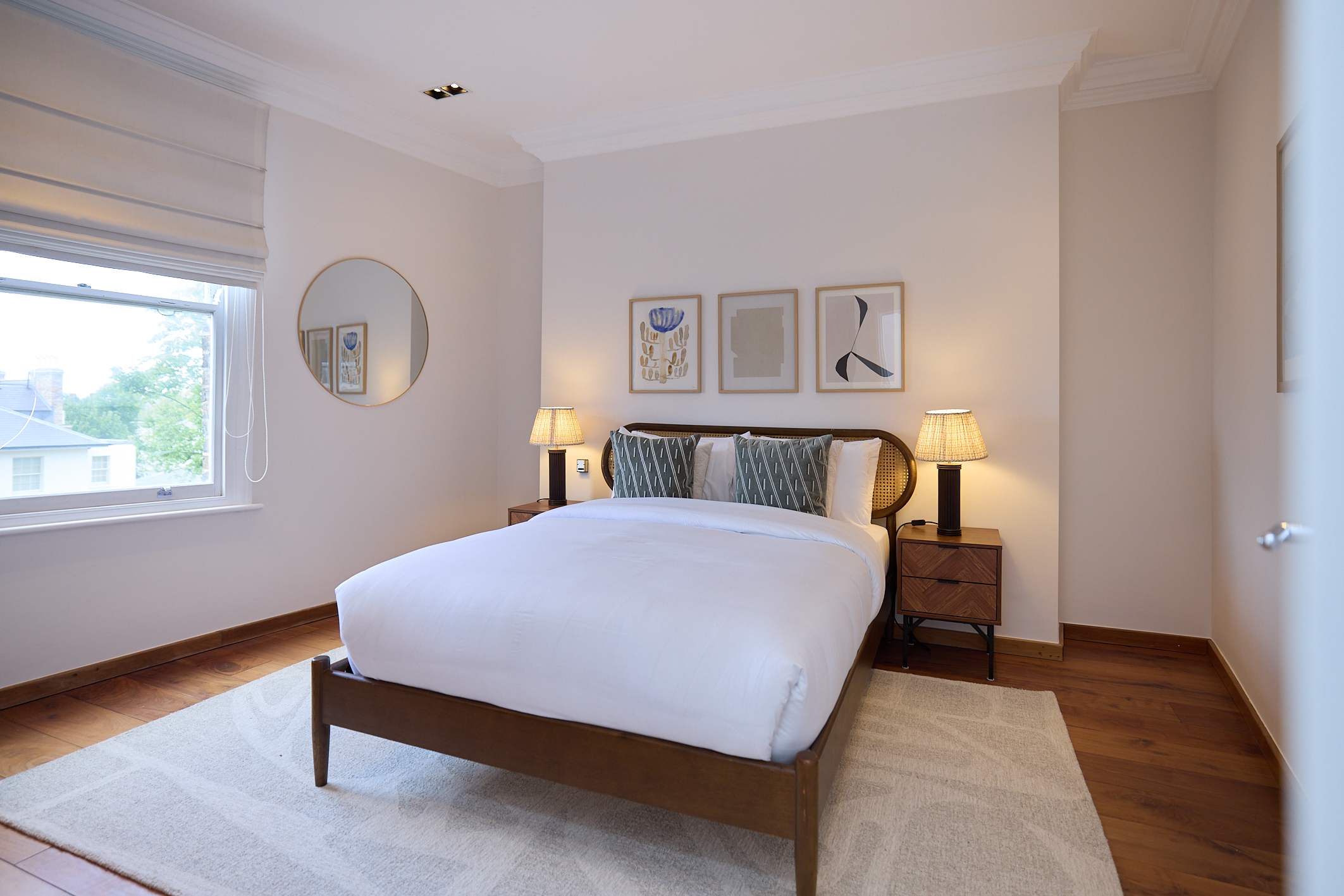 A Study in Timber & Glass by Abbey Road in Hamilton Gardens 26 NW8 9PU - Property image 39 - VivreStays