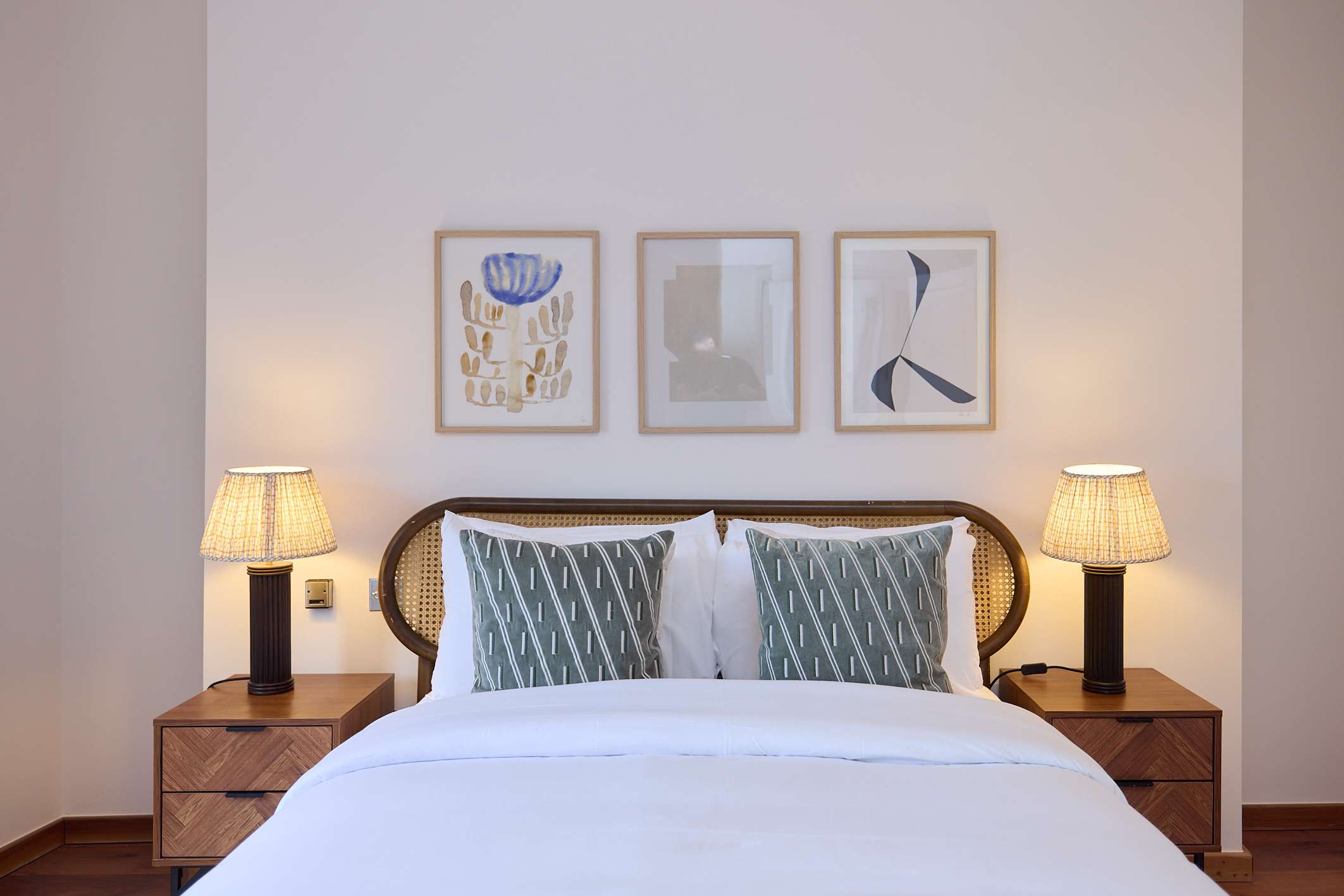 A Study in Timber & Glass by Abbey Road in Hamilton Gardens 26 NW8 9PU - Property image 40 - VivreStays