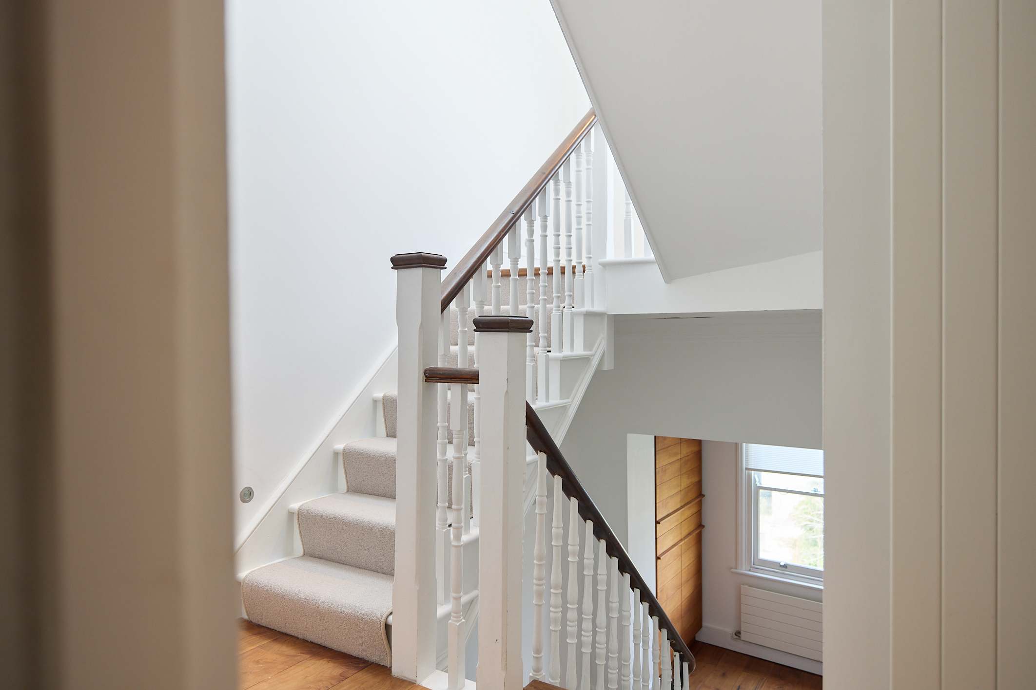 A Study in Timber & Glass by Abbey Road in Hamilton Gardens 26 NW8 9PU - Property image 44 - VivreStays