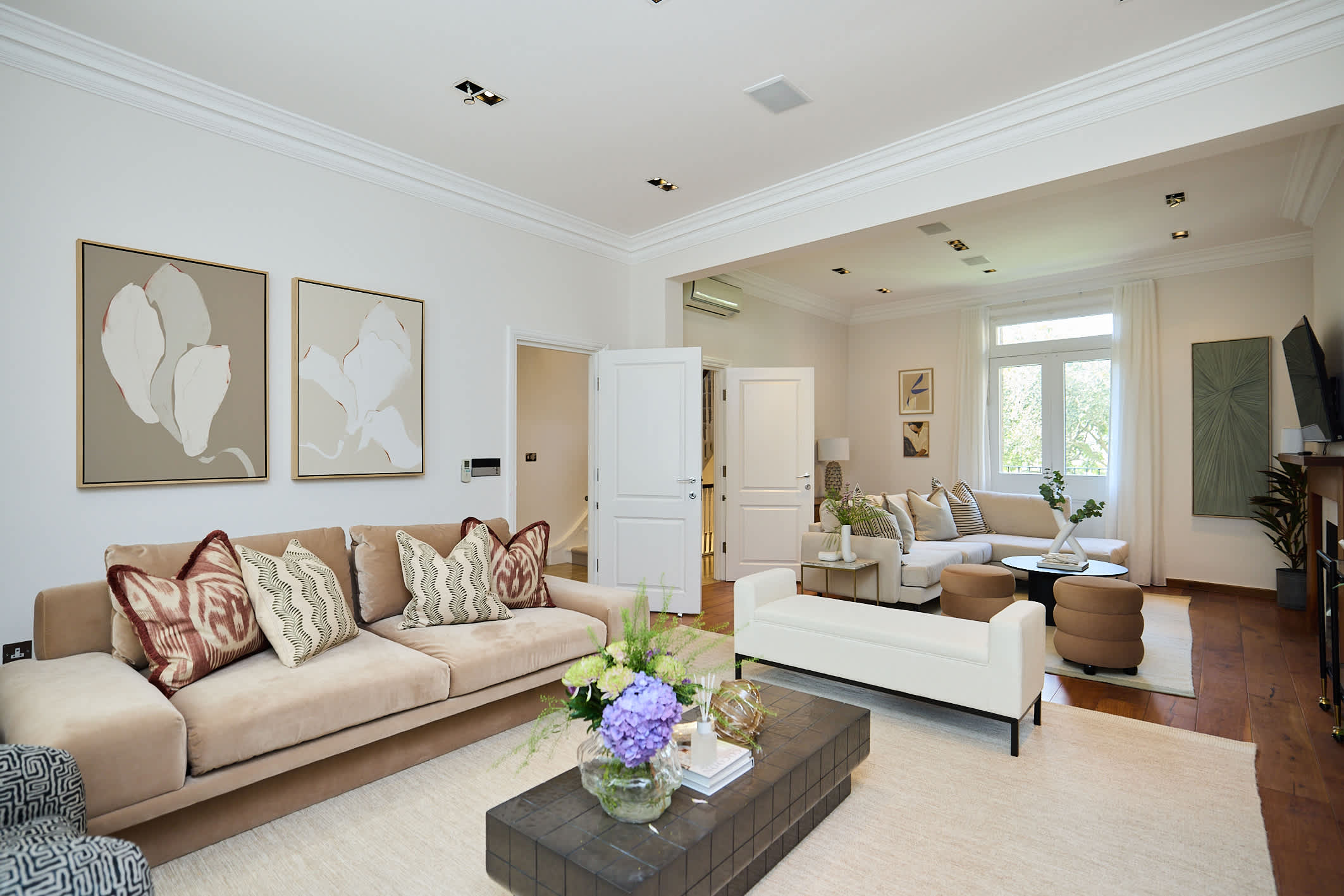 A Study in Timber & Glass by Abbey Road in Hamilton Gardens 26 NW8 9PU - Property image 6 - VivreStays